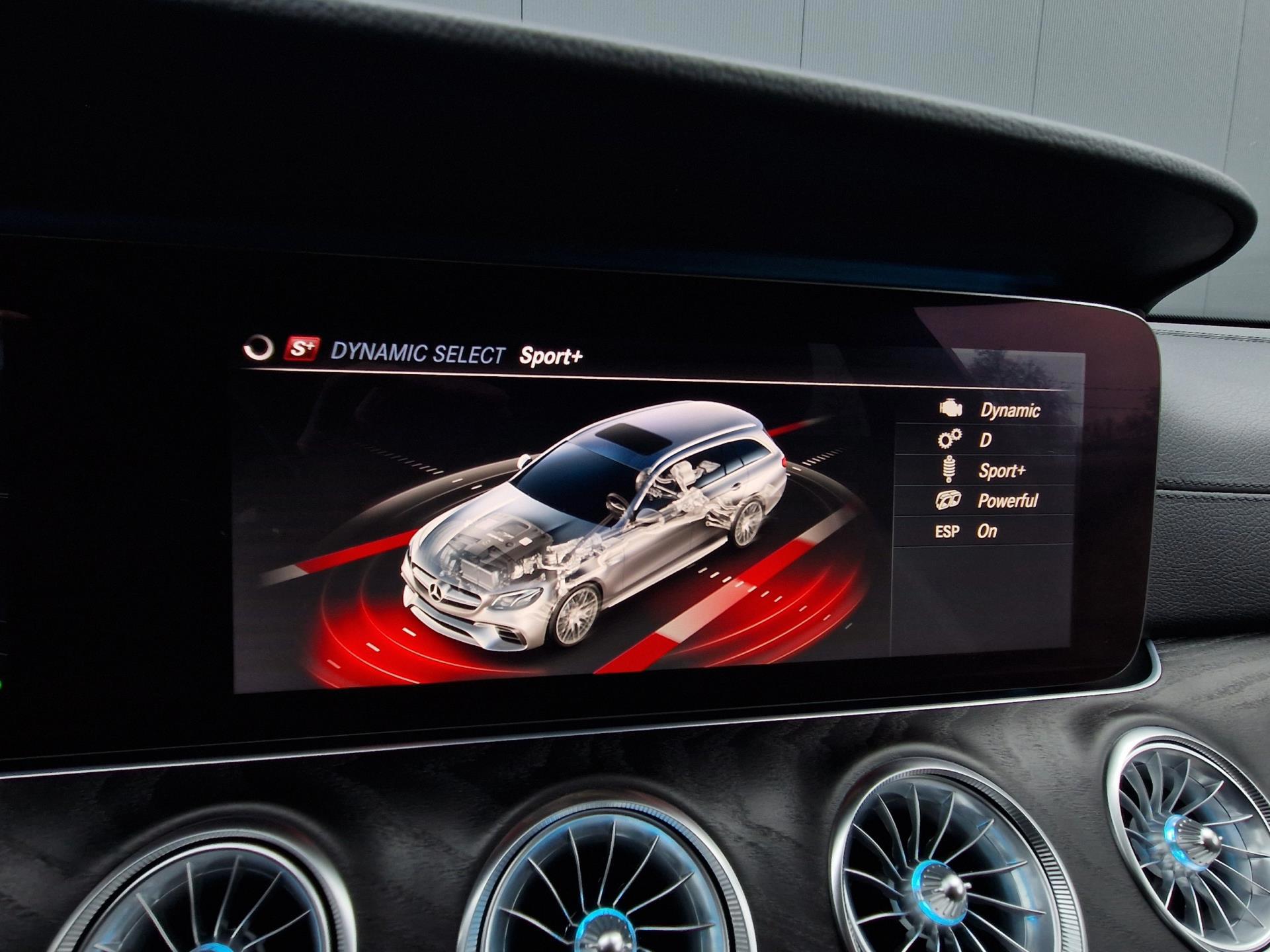 Foto van Mercedes-Benz AMG E 63