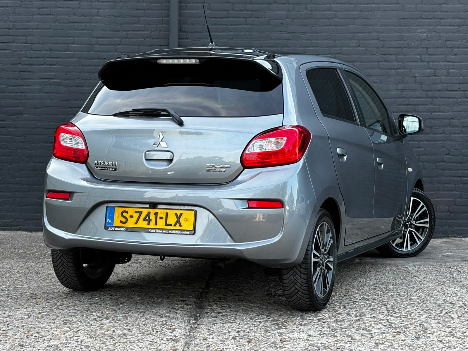 Foto van Mitsubishi Space Star