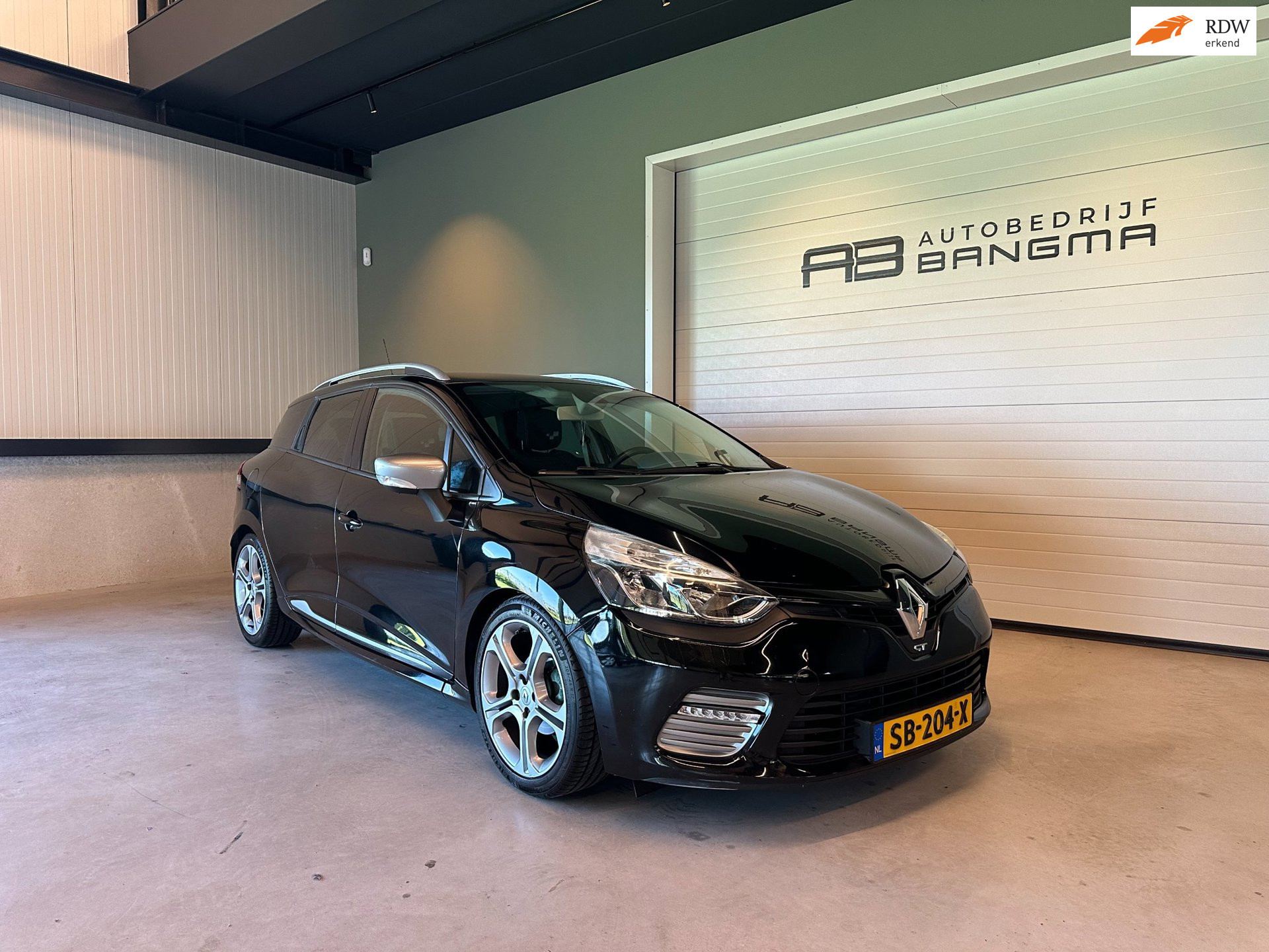 Renault Clio 1.2 GT AUTOMAAT|NAVIGATIE|CLIMA AIRCO|CRUISE CONTROL|LM-VELG|BLUETOOTH|ISOFIX|BASS REFLEX AUDIO|116.151 km NAP 2016 - voorkant