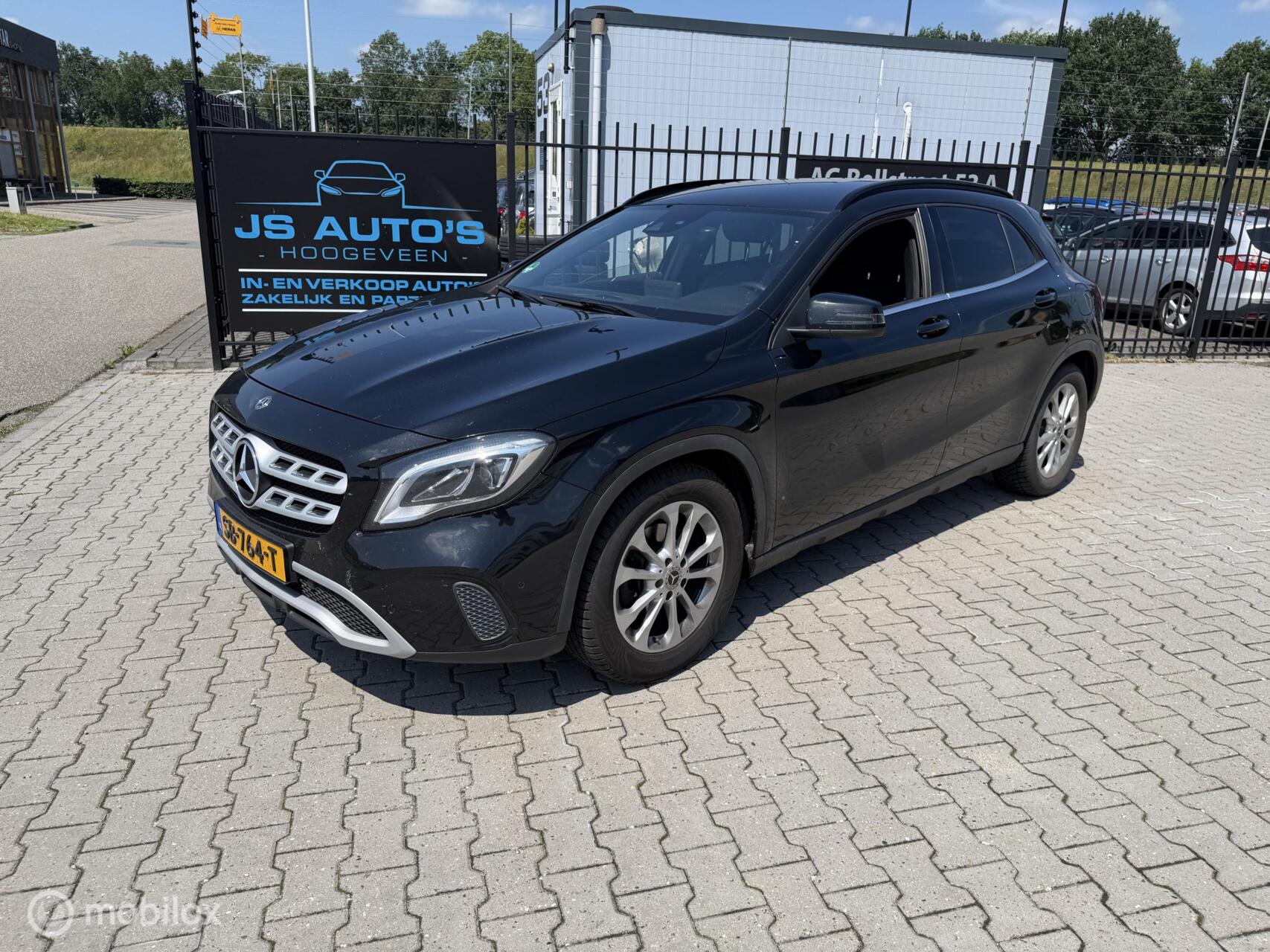 Mercedes-Benz Gla 180 180 Business Solution 2018 - voorkant