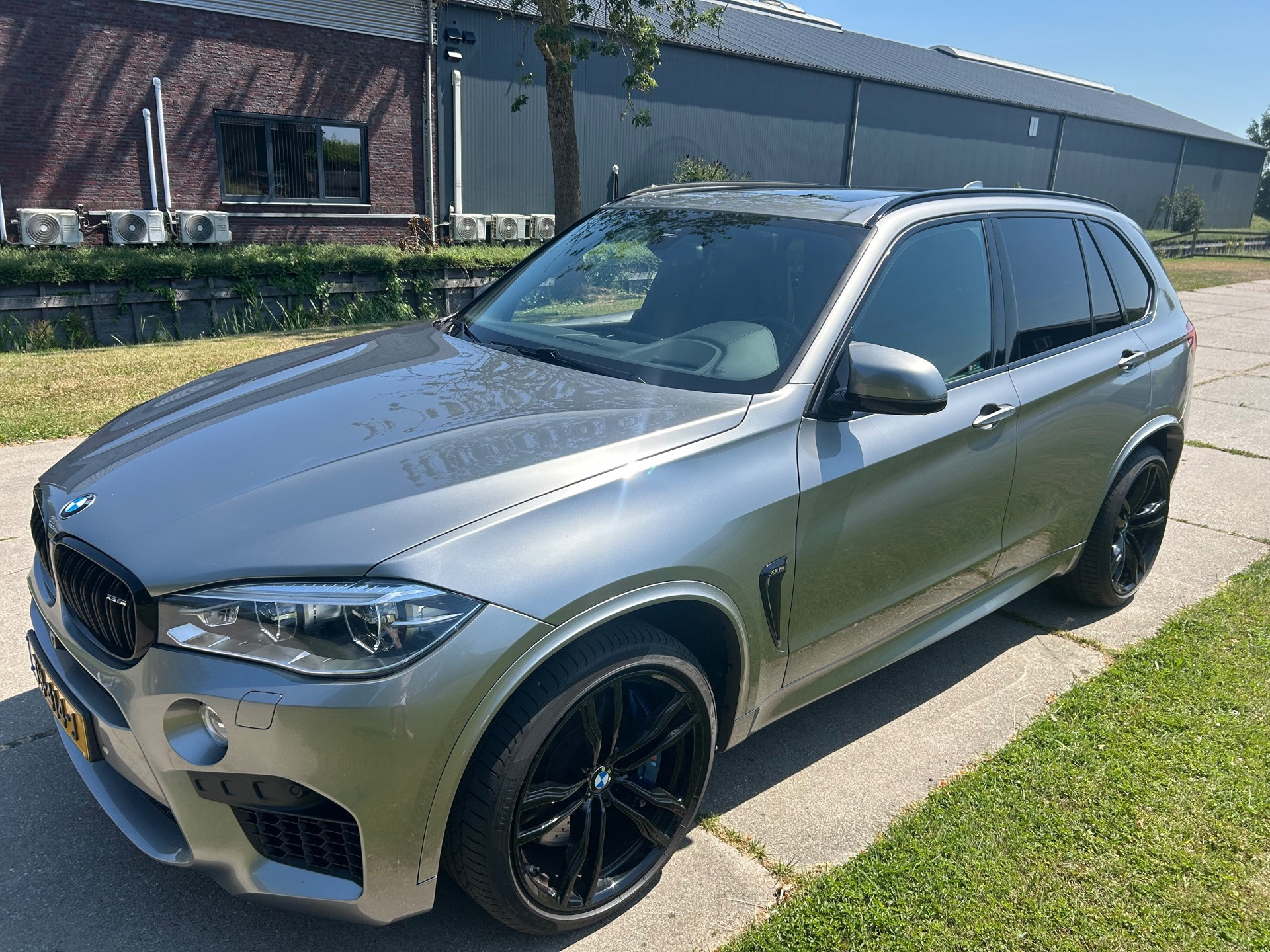 BMW X5 M | Harman/Kardon | Surround View 2018 - voorkant