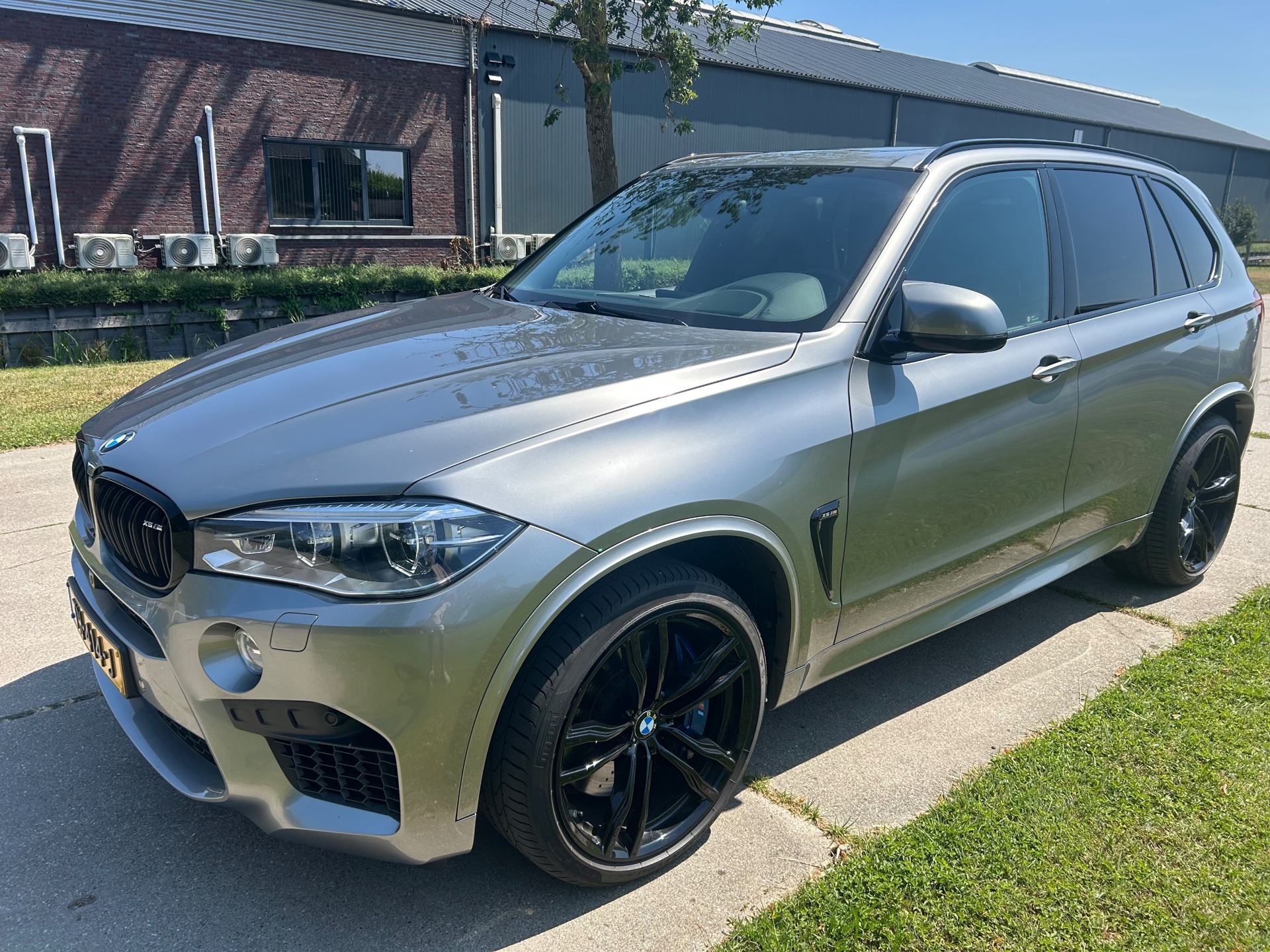 Foto van BMW X5 M