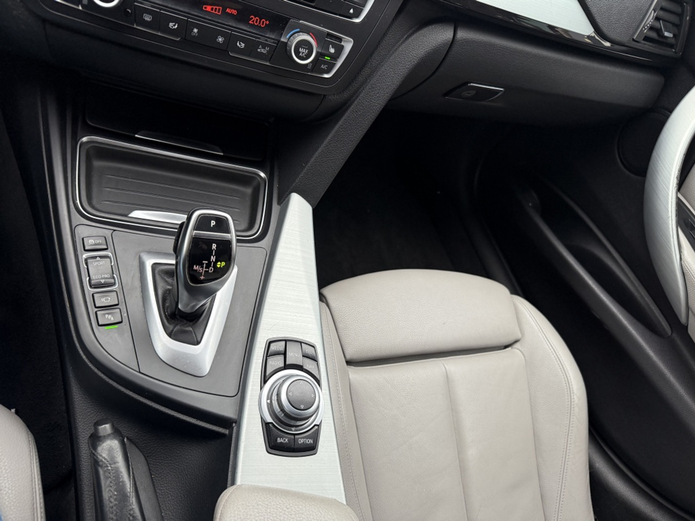 Foto van BMW 328i xDrive