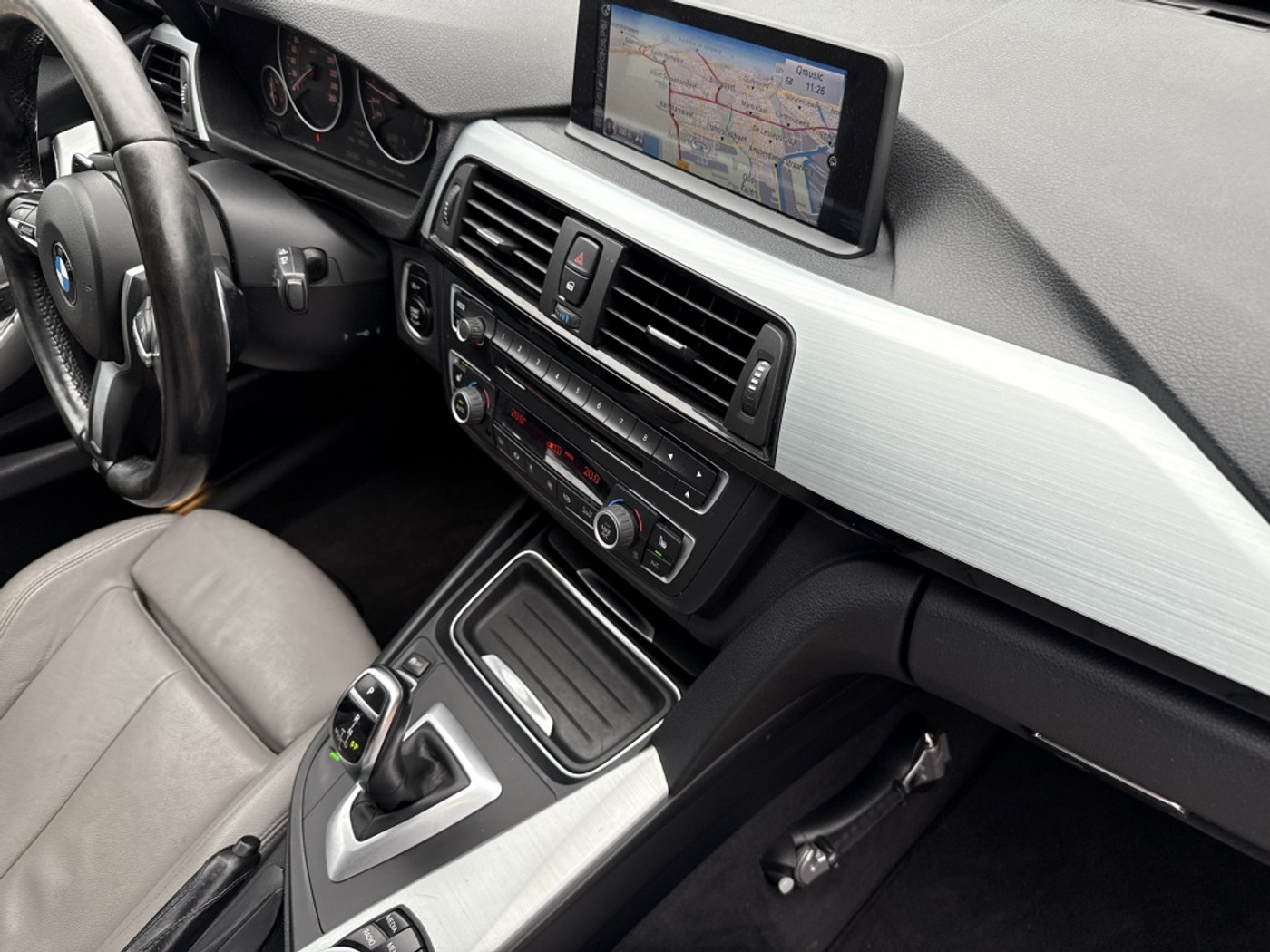 Foto van BMW 328i xDrive