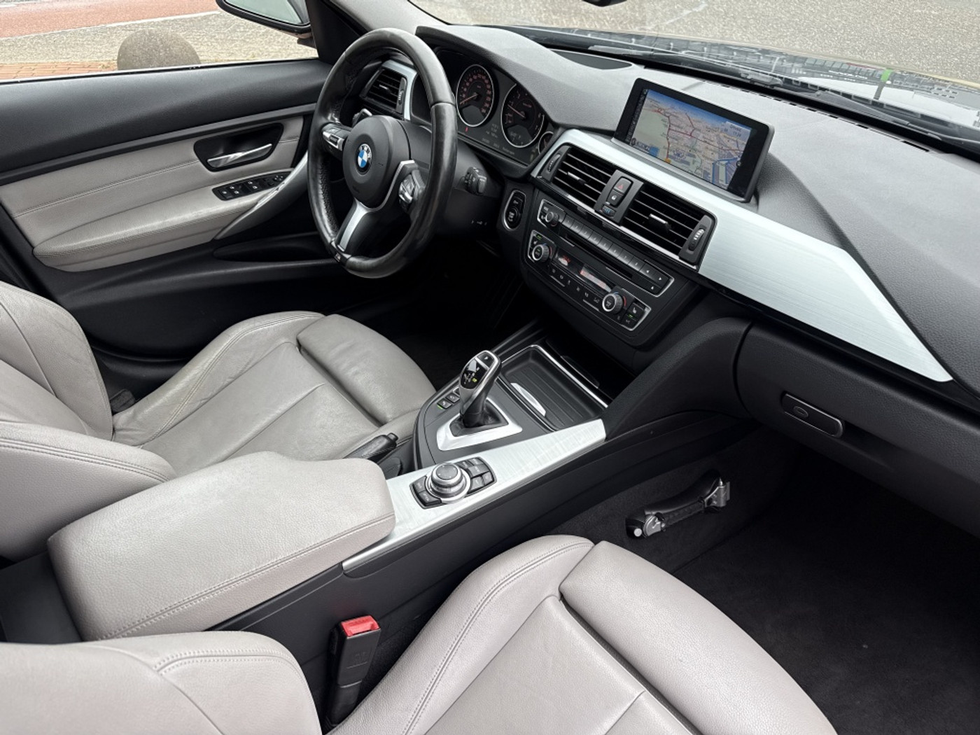 Foto van BMW 328i xDrive