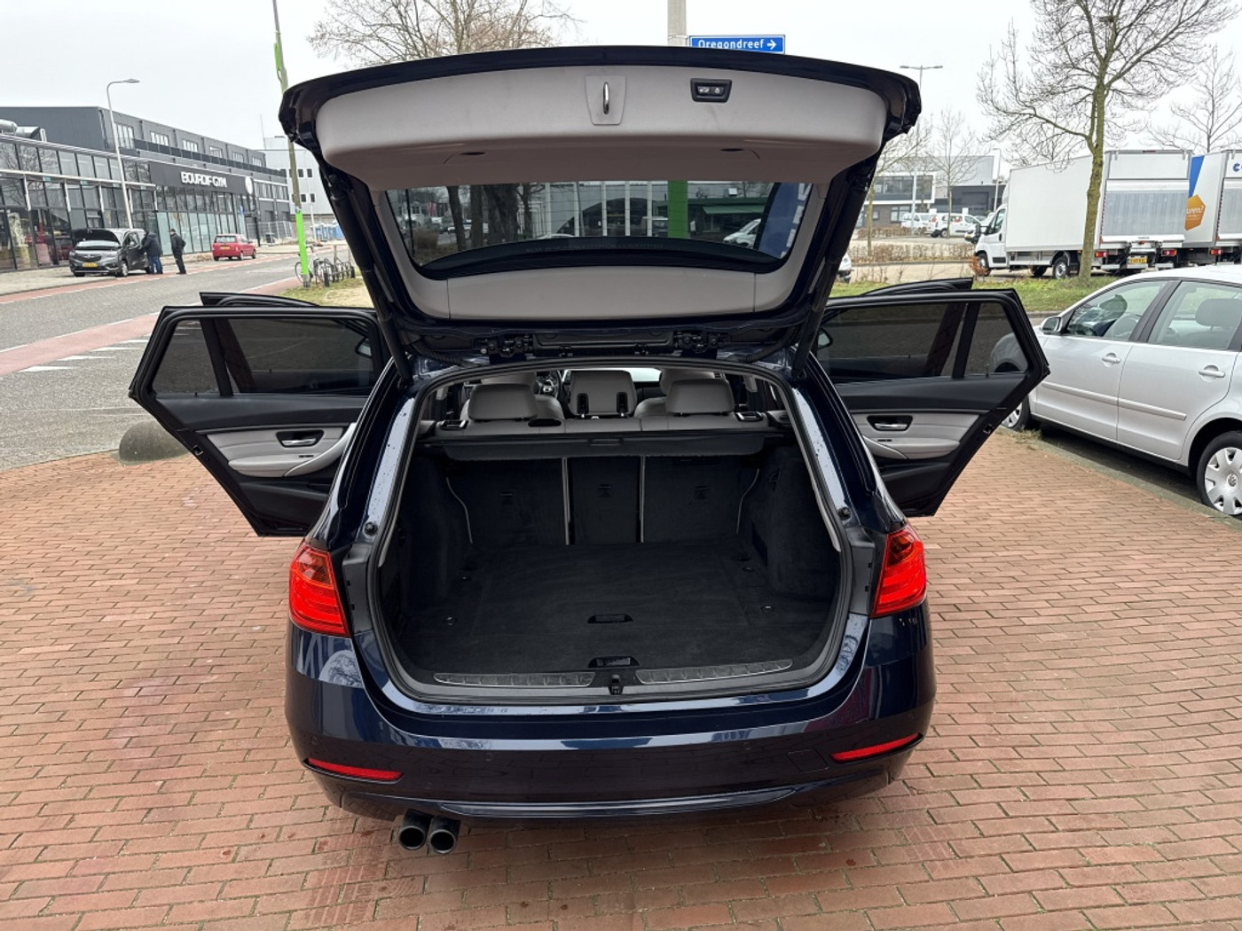 Foto van BMW 328i xDrive