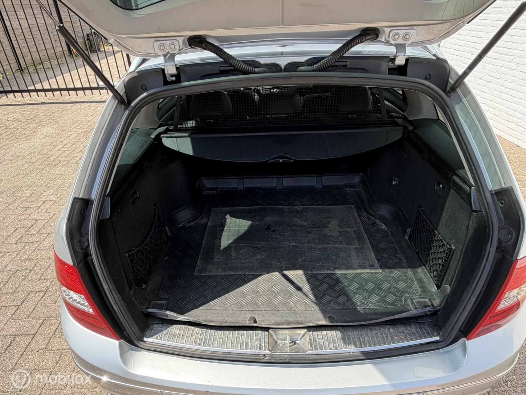 Foto van Mercedes-Benz C 220 CDI