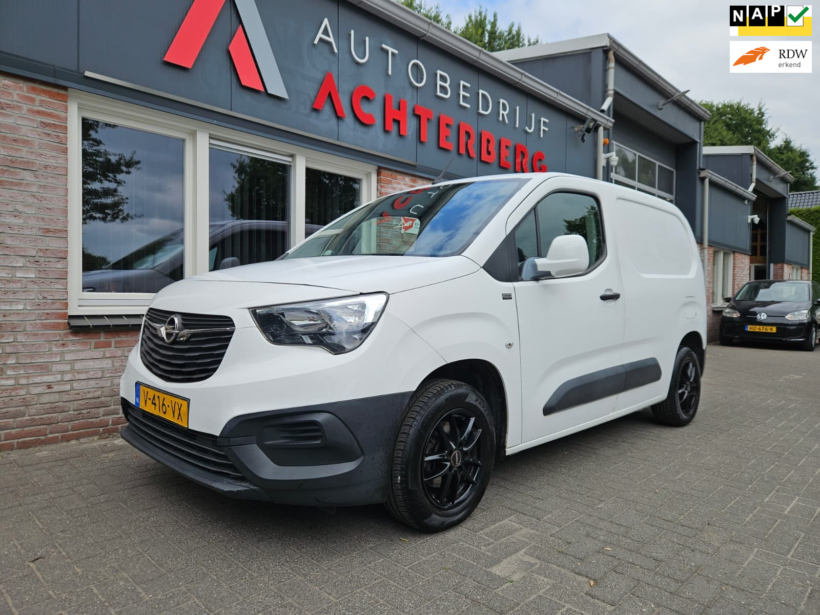Opel Combo 1.6D L1H1 Edition Trekhaak! Airco! Cruise Control! Nette Bus! Schuifdeur! NAP! 2019 - voorkant