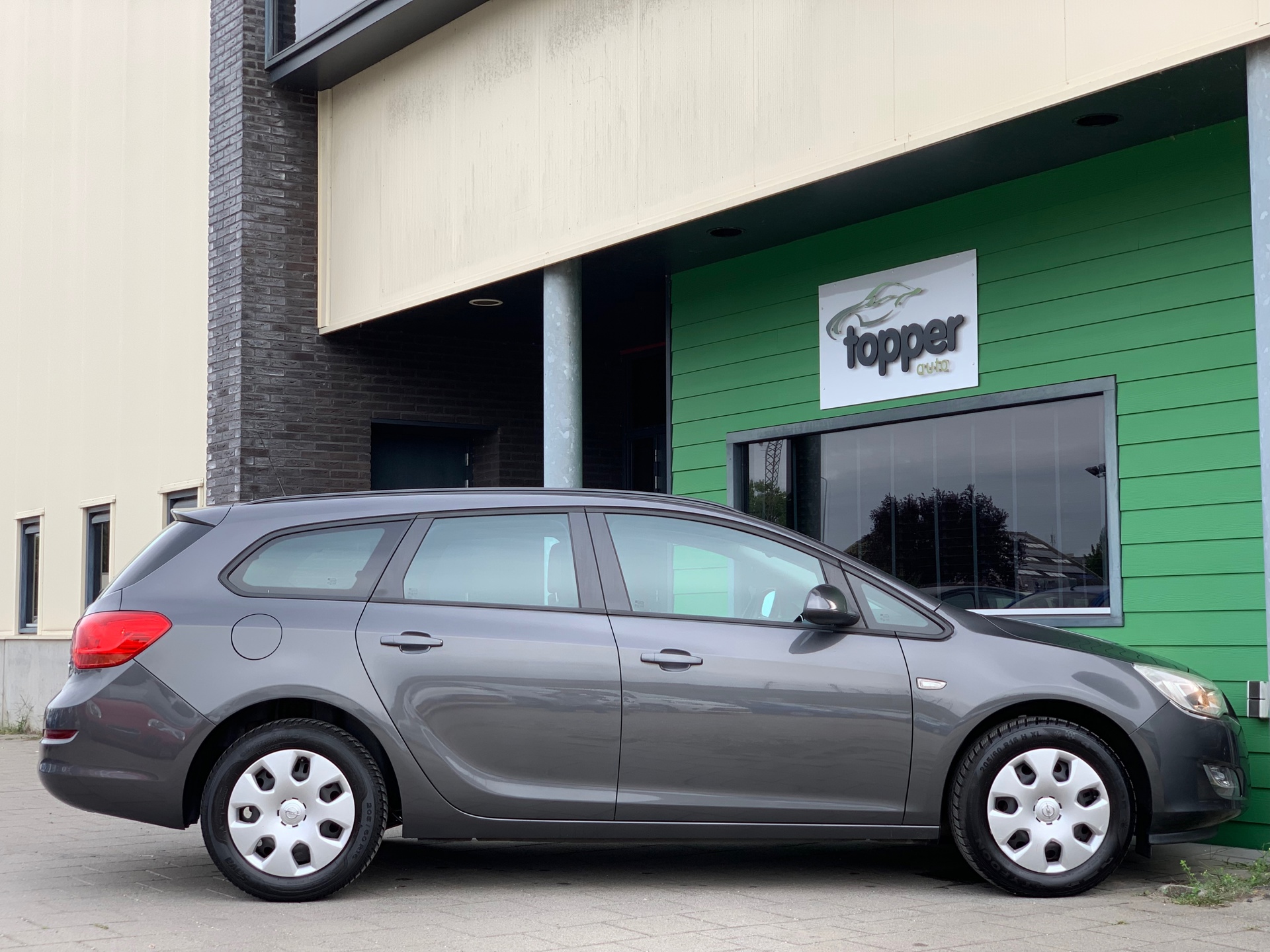 Foto van Opel Astra Sports Tourer