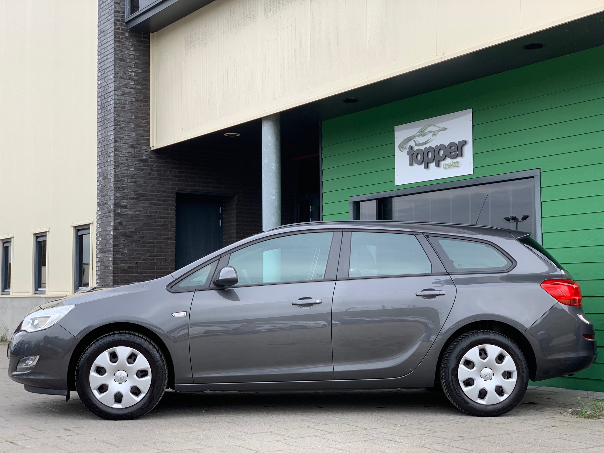 Foto van Opel Astra Sports Tourer