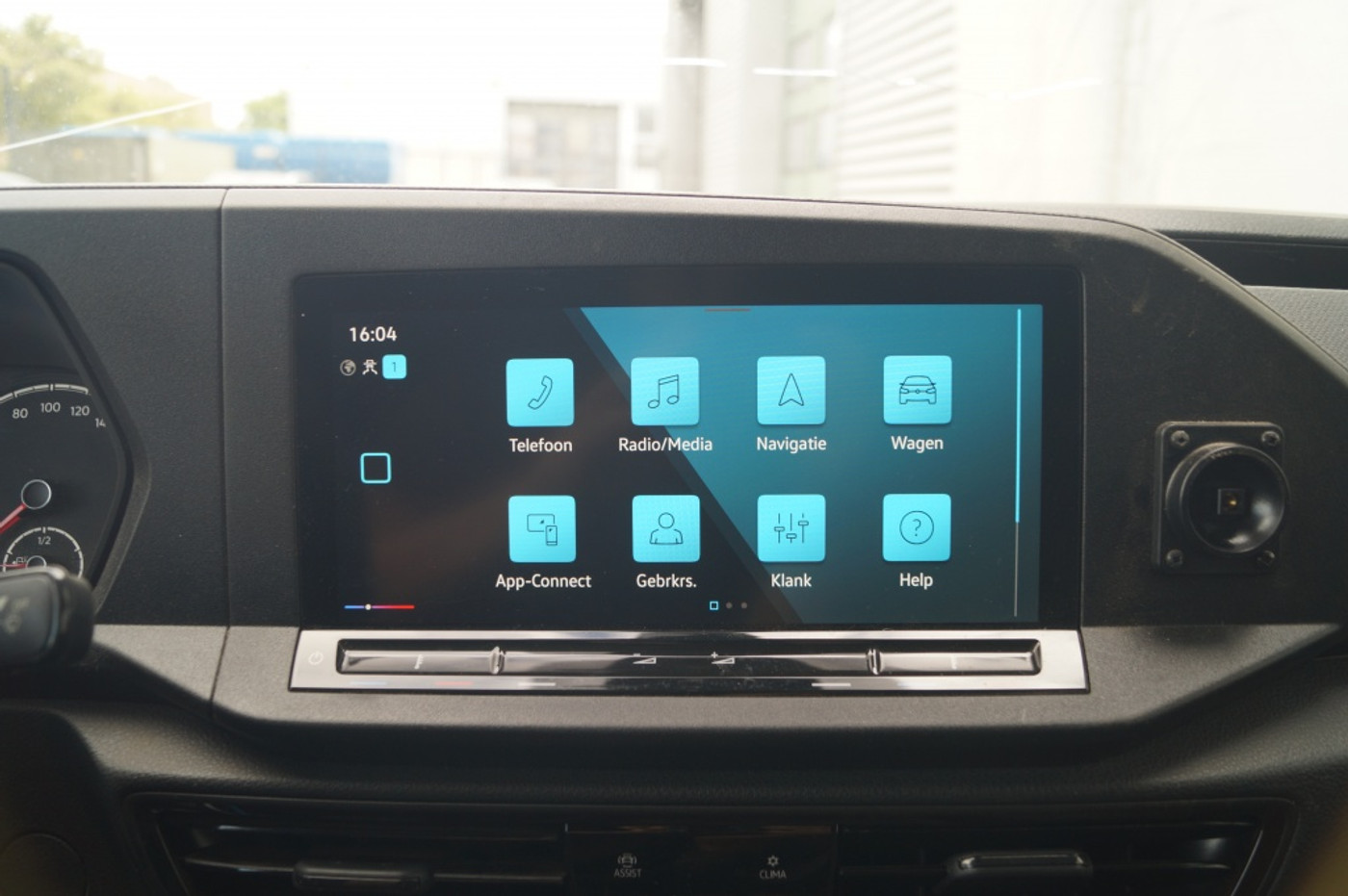 Foto van Volkswagen Caddy Modified Partition Wall