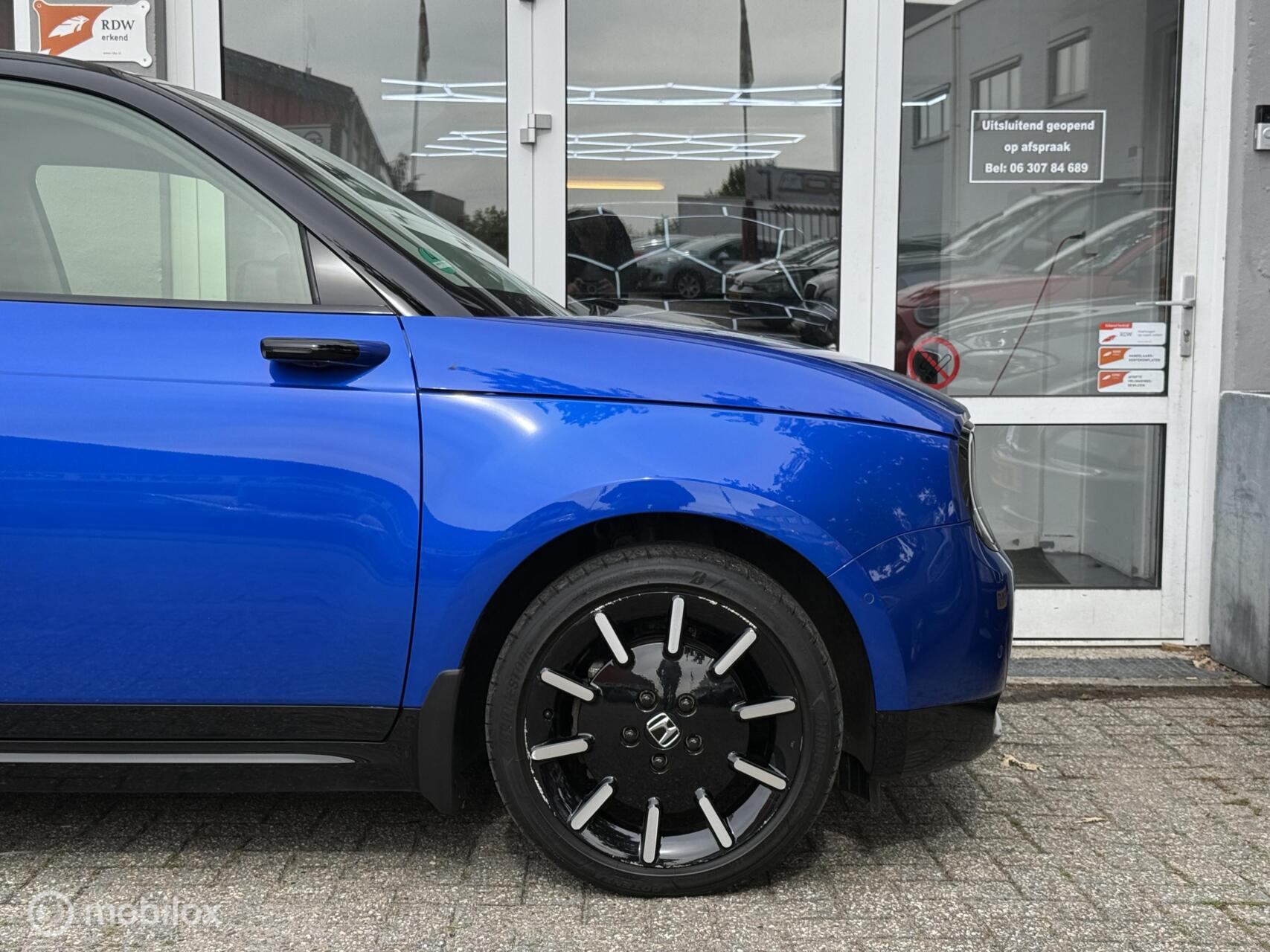 Foto van Honda Honda E