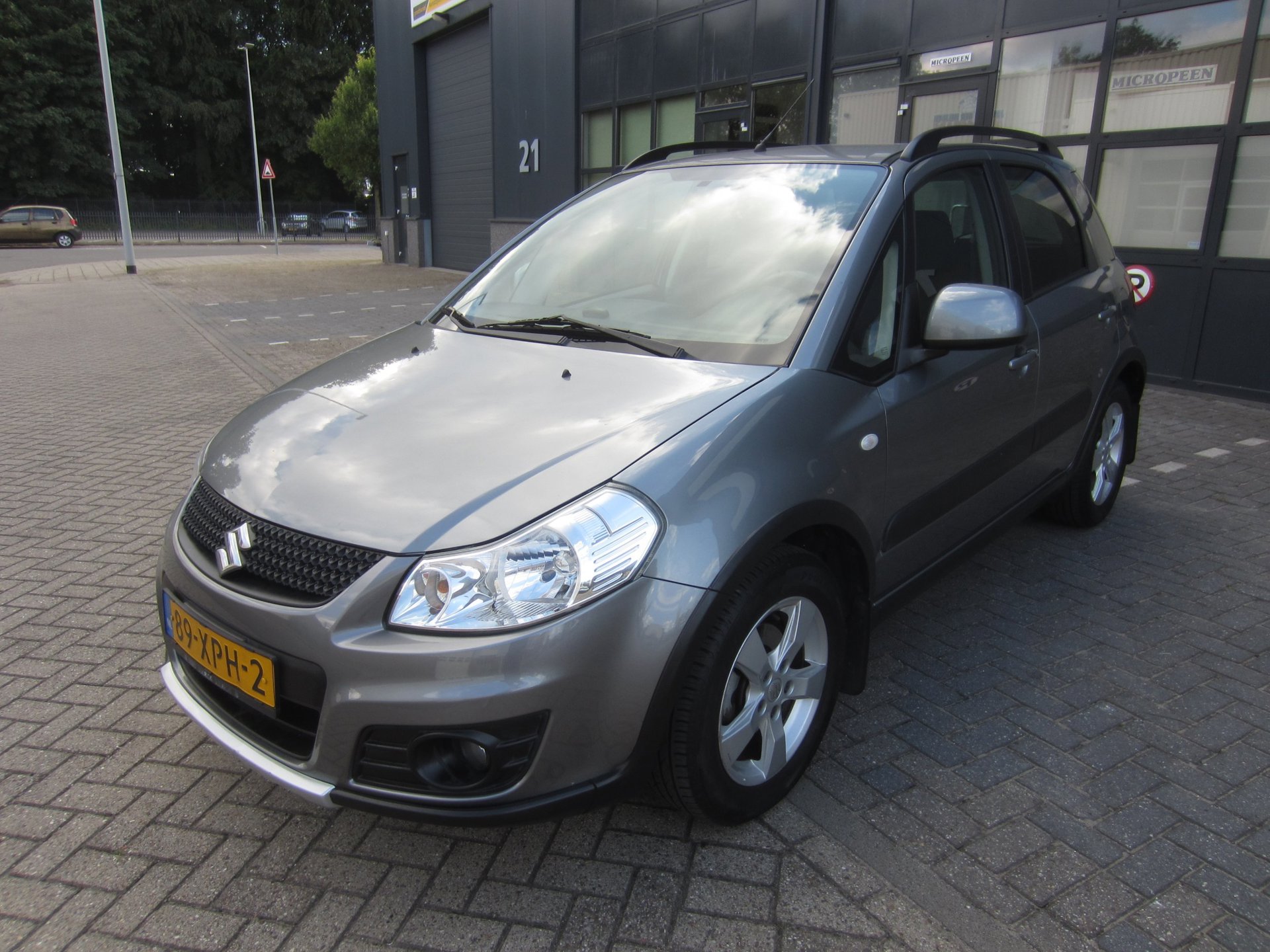 Suzuki Sx4 1.6 Exclusive 2012 Automaat NAVI Clima KEYLESS NAP! APK! 2012 - voorkant