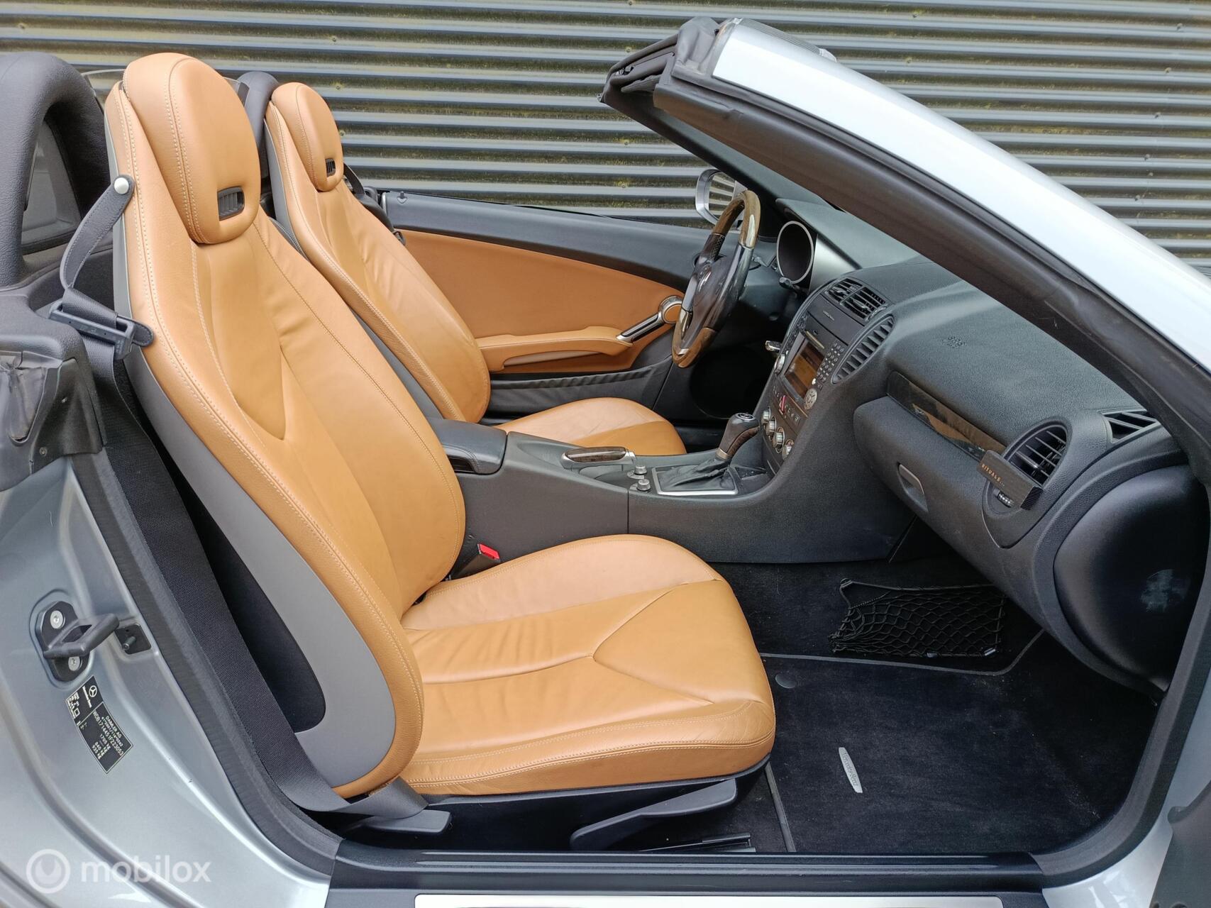 Foto van Mercedes-Benz SLK 200 Kompressor