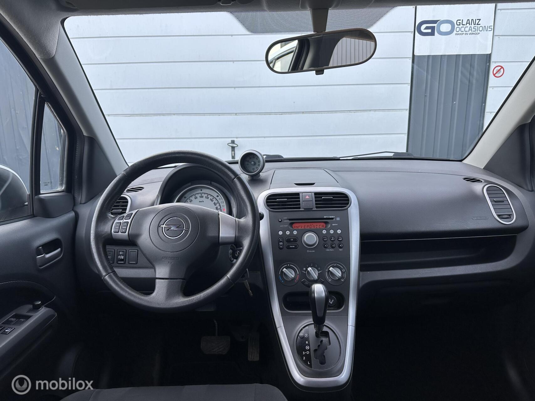 Foto van Opel Agila