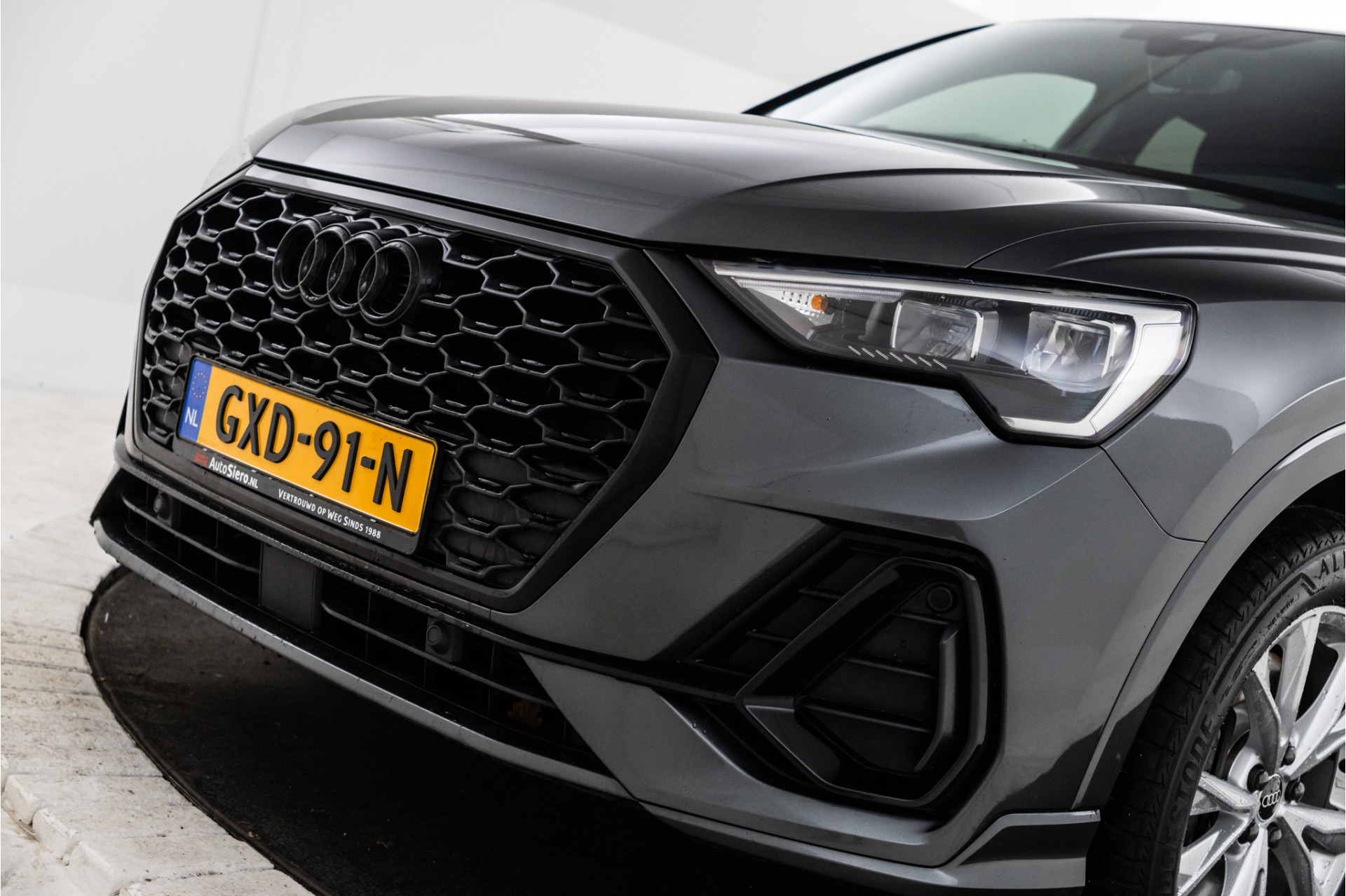 Foto van Audi Q3 Sportback E-tron