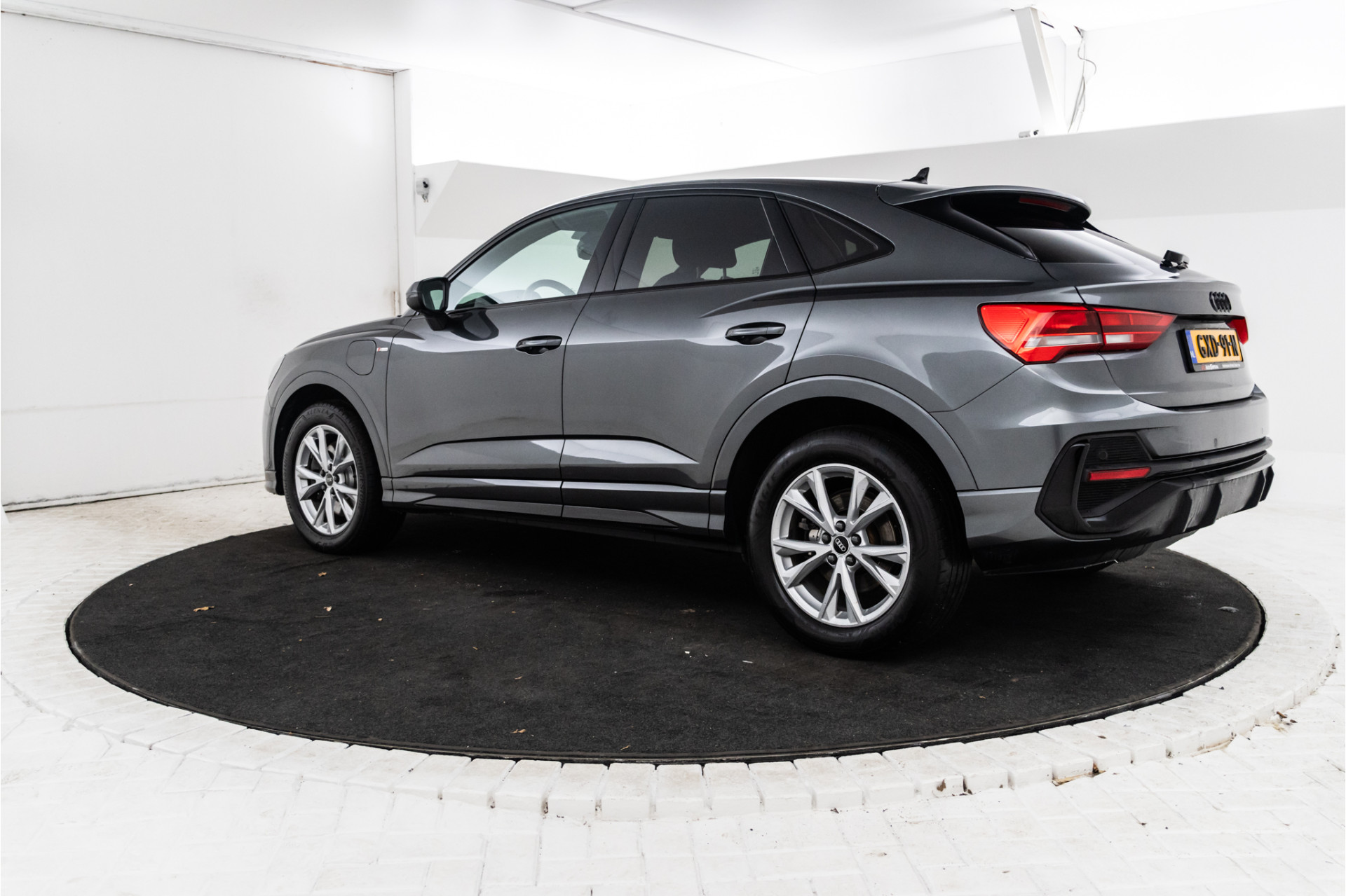 Foto van Audi Q3 Sportback E-tron