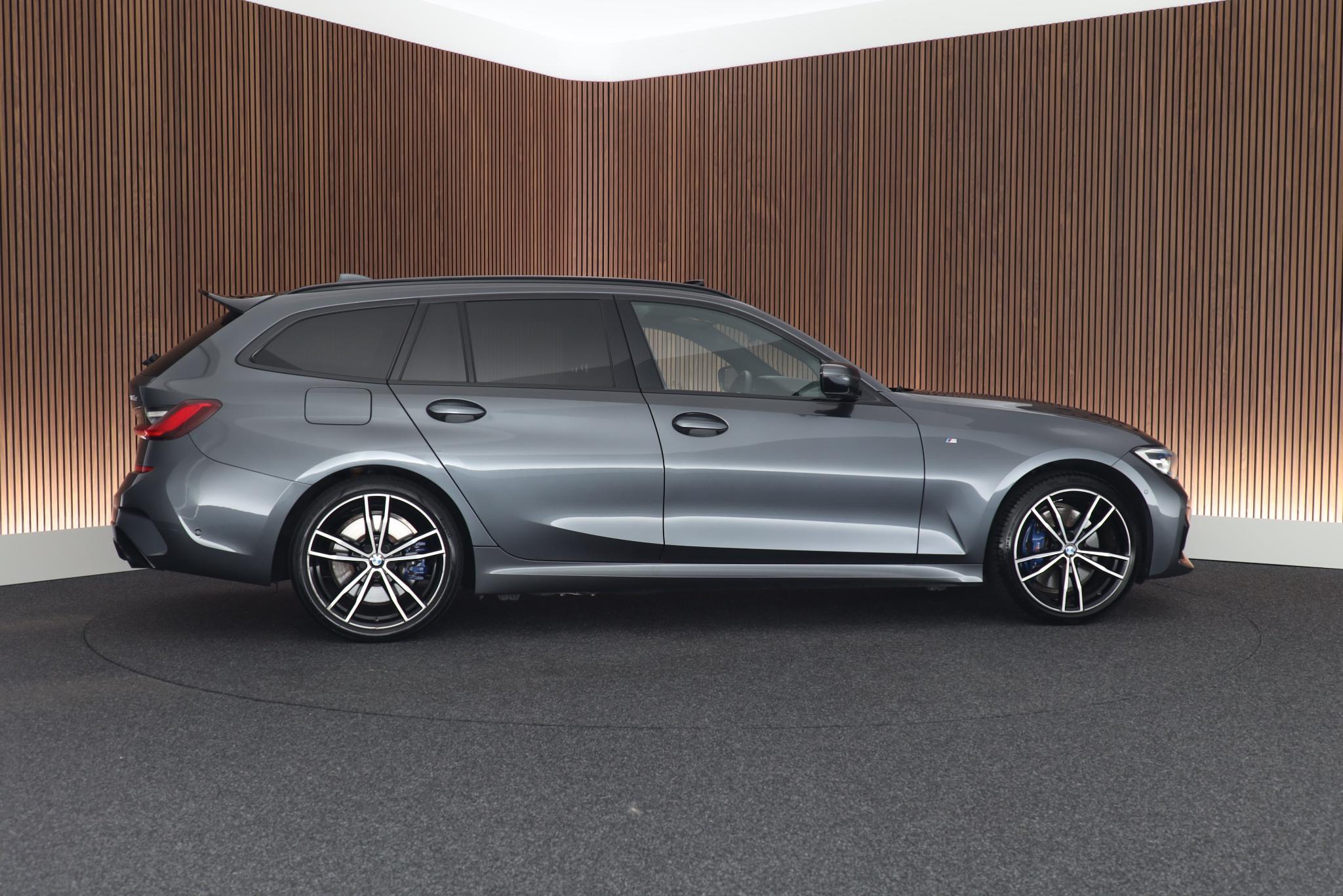 Foto van BMW 330e