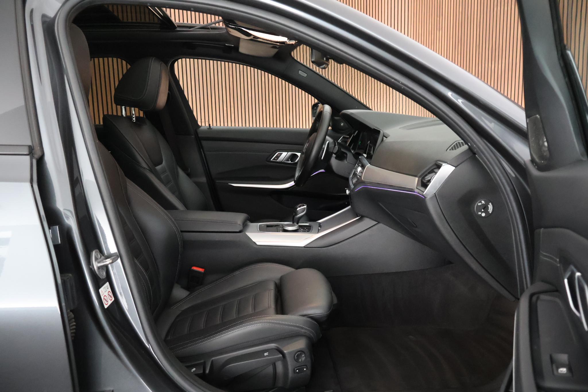 Foto van BMW 330e