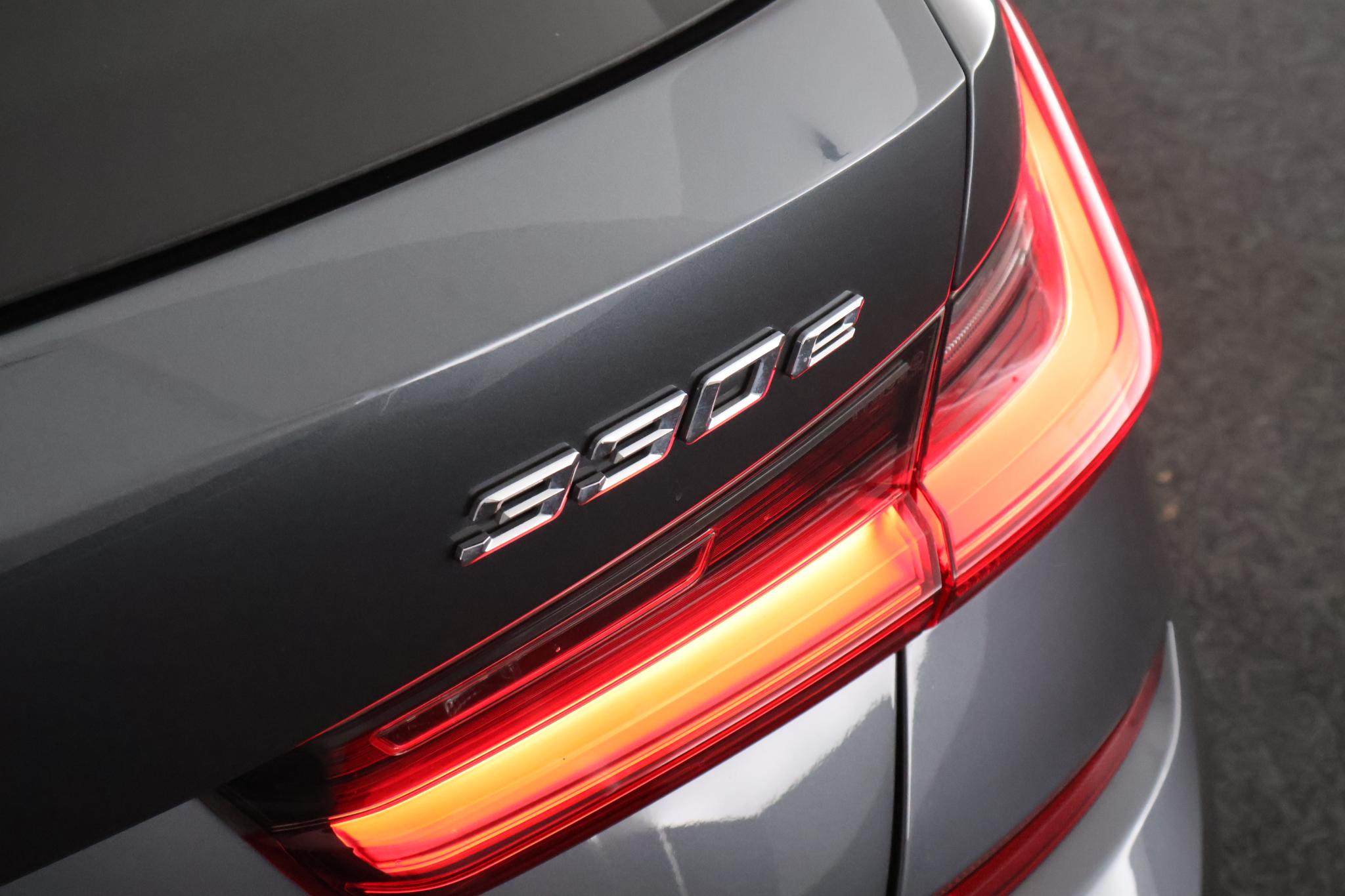 Foto van BMW 330e