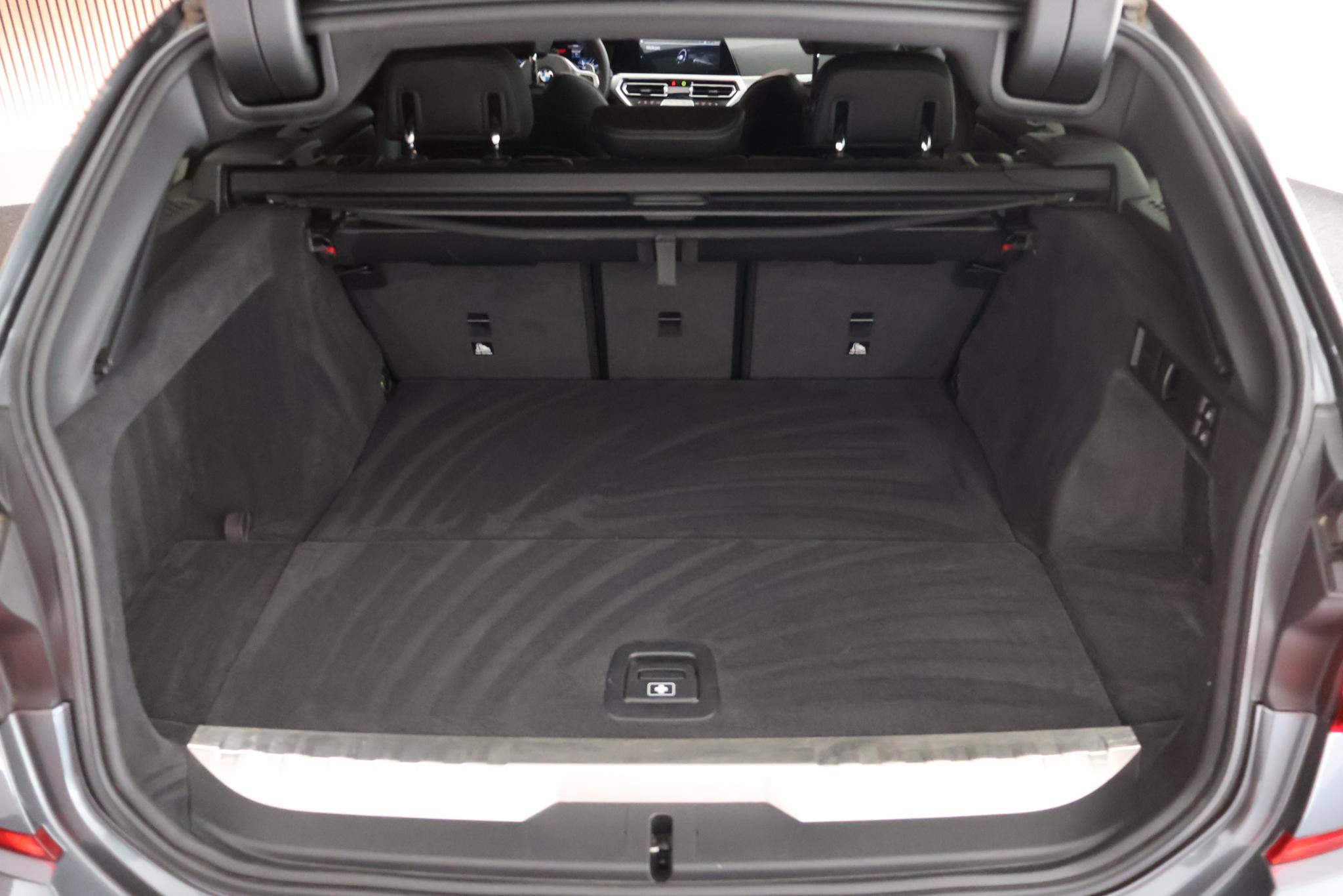 Foto van BMW 330e