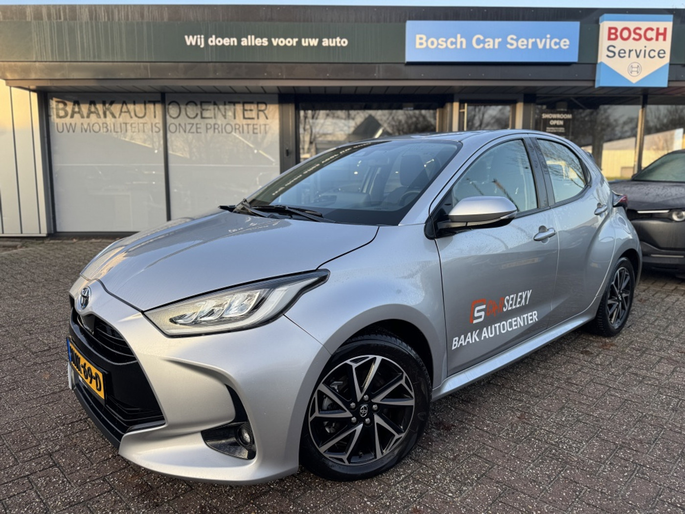 Toyota Toyota Yaris 1.5 Hybrid Active | Camera | Carplay | Adaptive cruise 2024 - voorkant