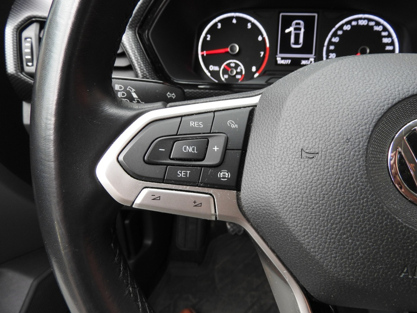 Foto van Volkswagen T-cross