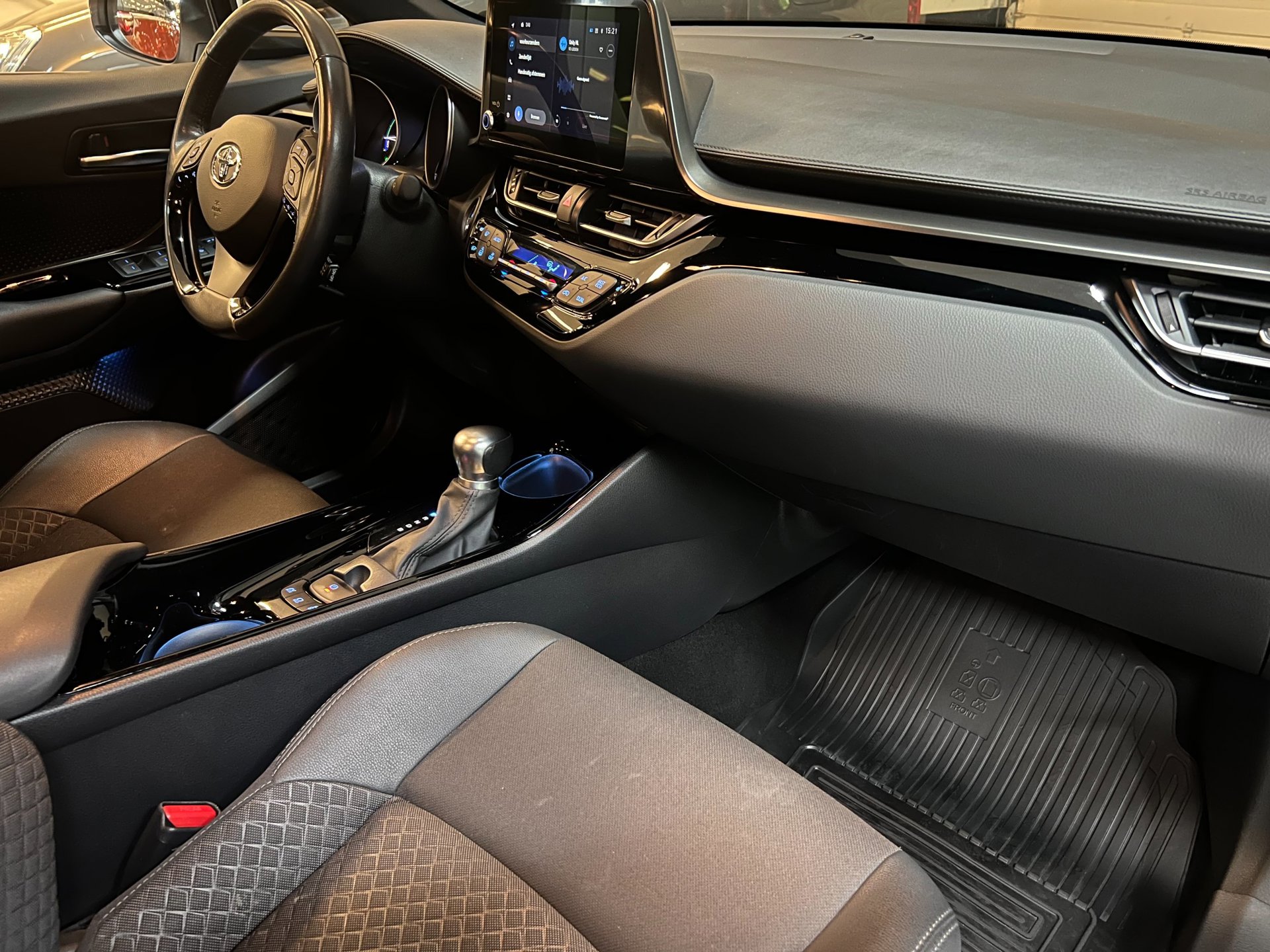 Foto van Toyota C-hr
