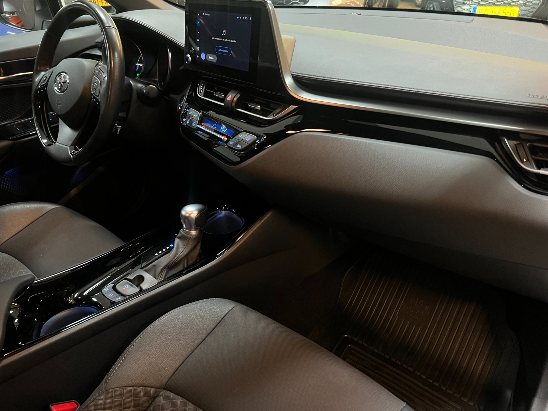 Foto van Toyota C-hr