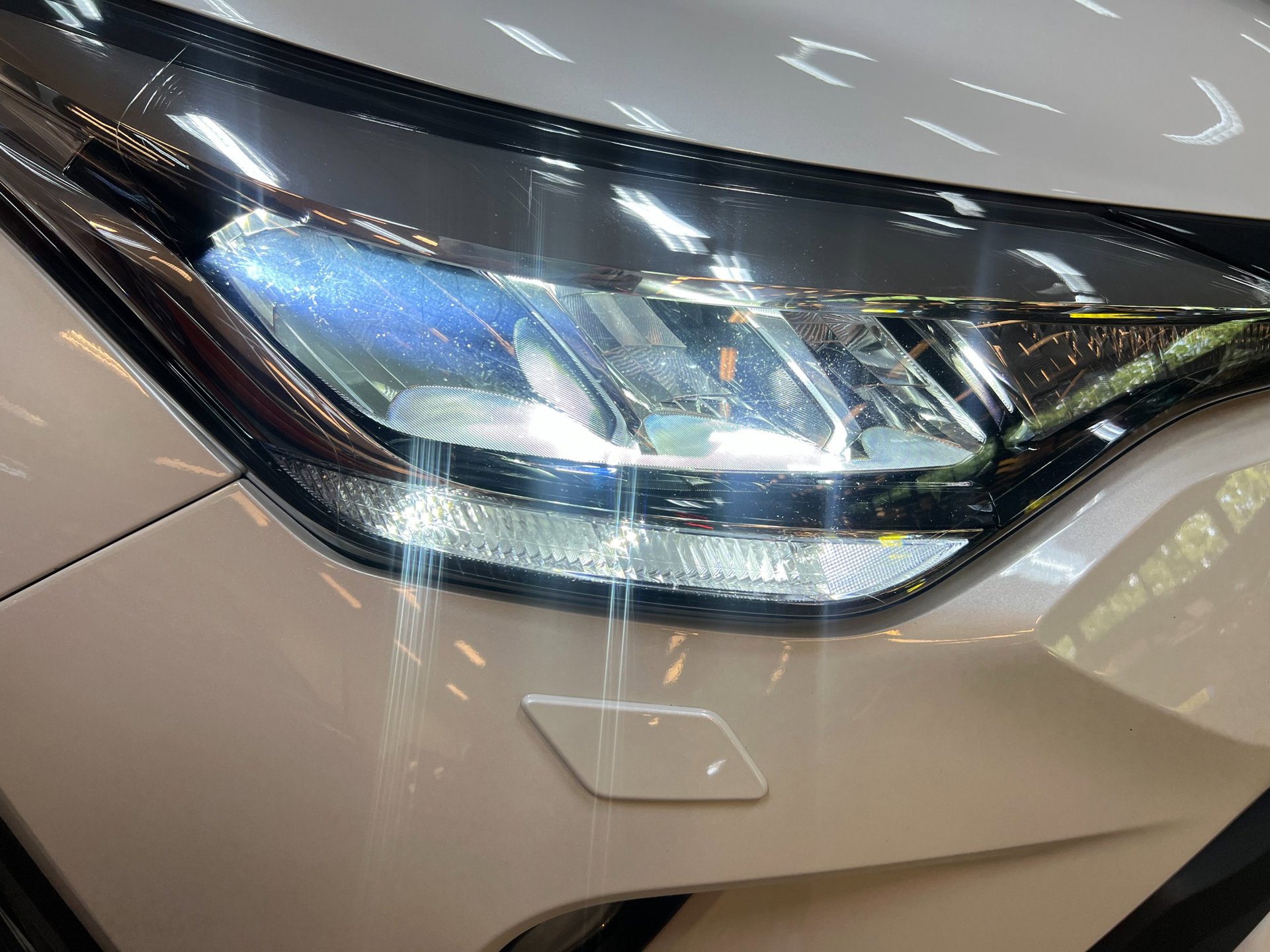 Foto van Toyota C-hr