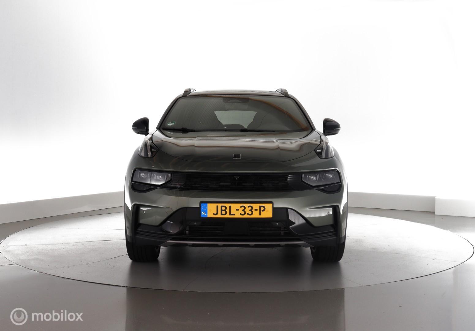 Foto van Lynk&co LYNK & Co 01