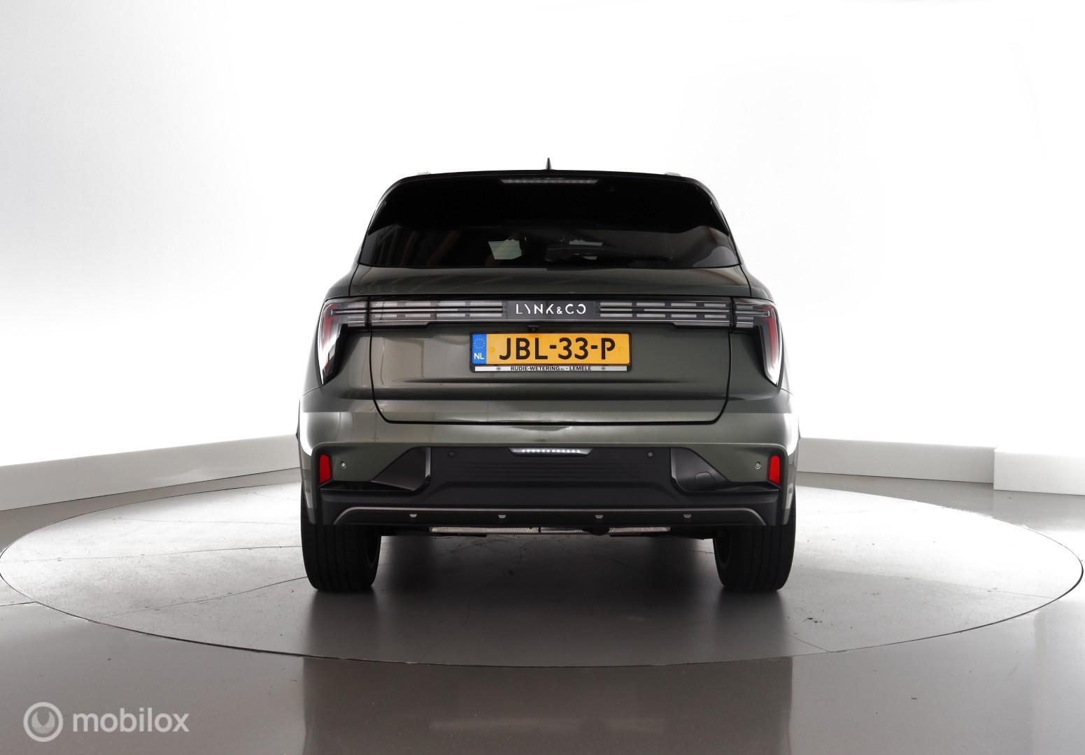 Foto van Lynk&co LYNK & Co 01