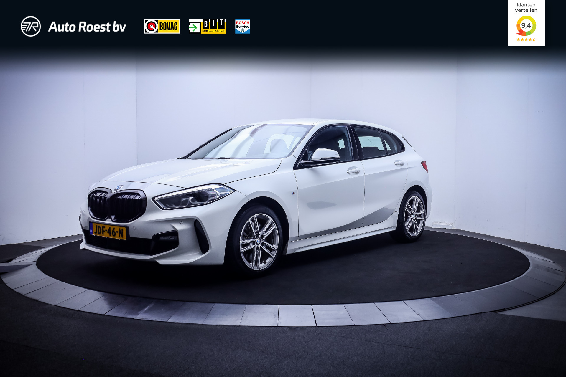 BMW 120i 120i High Executive 2021 - voorkant
