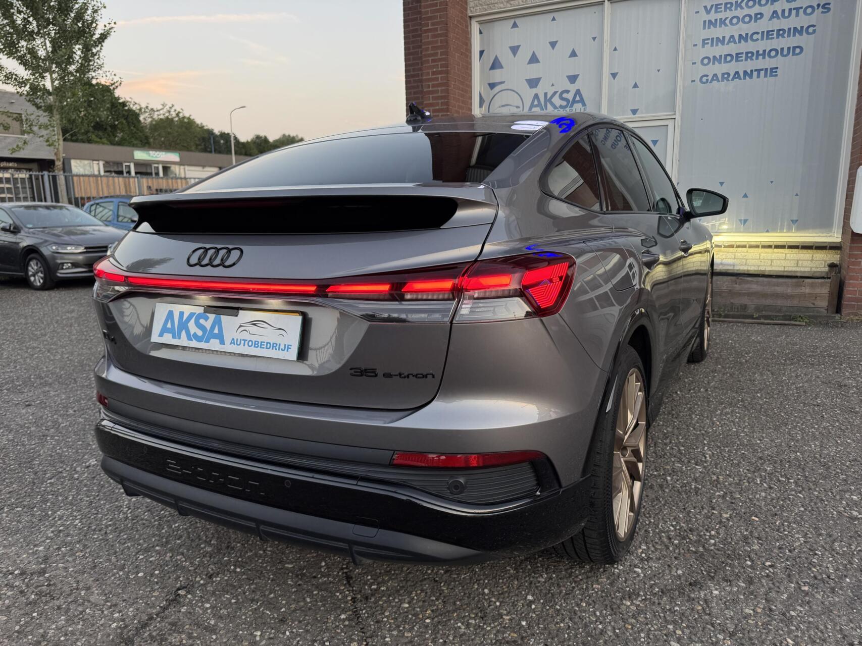Foto van Audi Q4 Sportback 35 E-tron