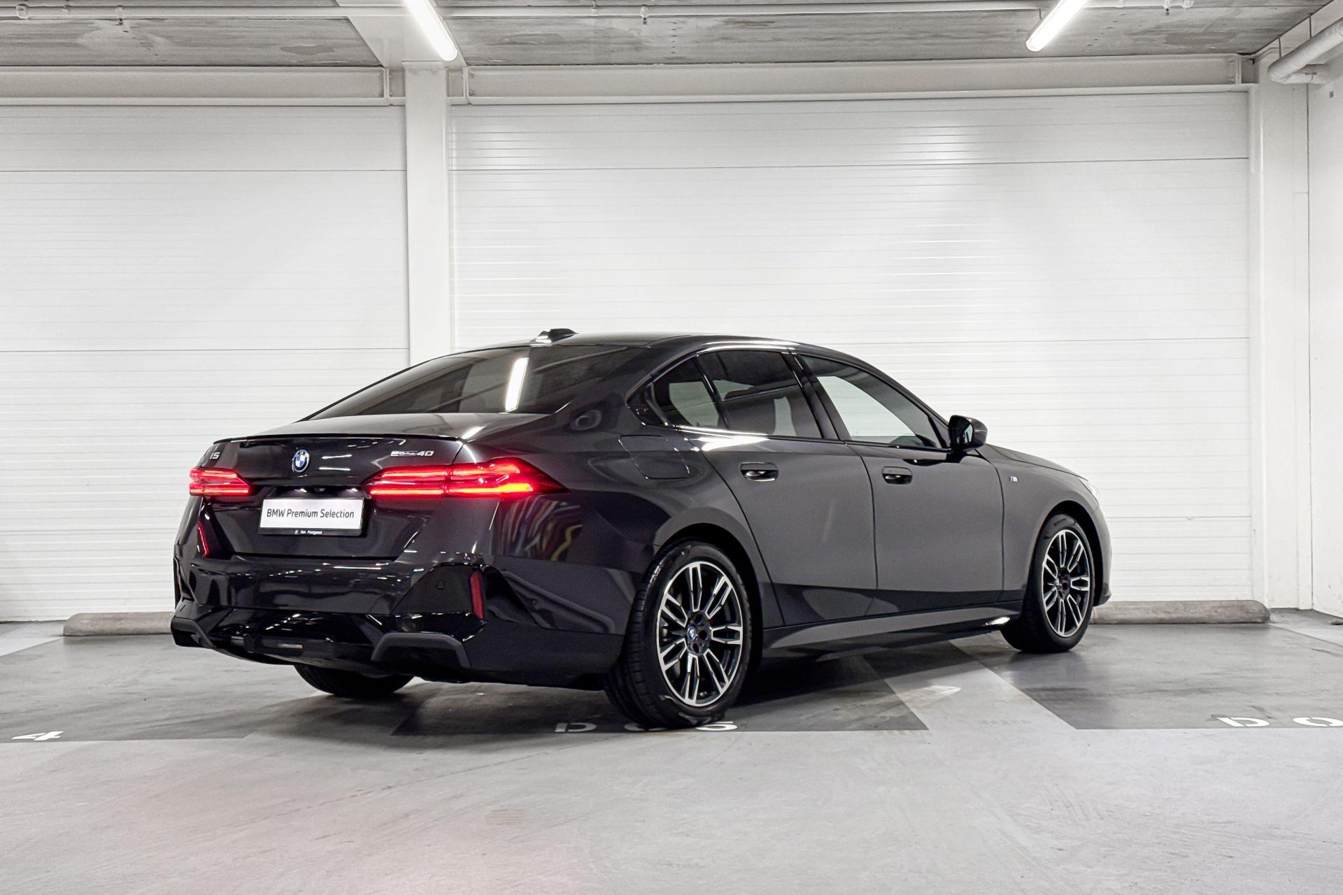Foto van BMW I5 Edrive40