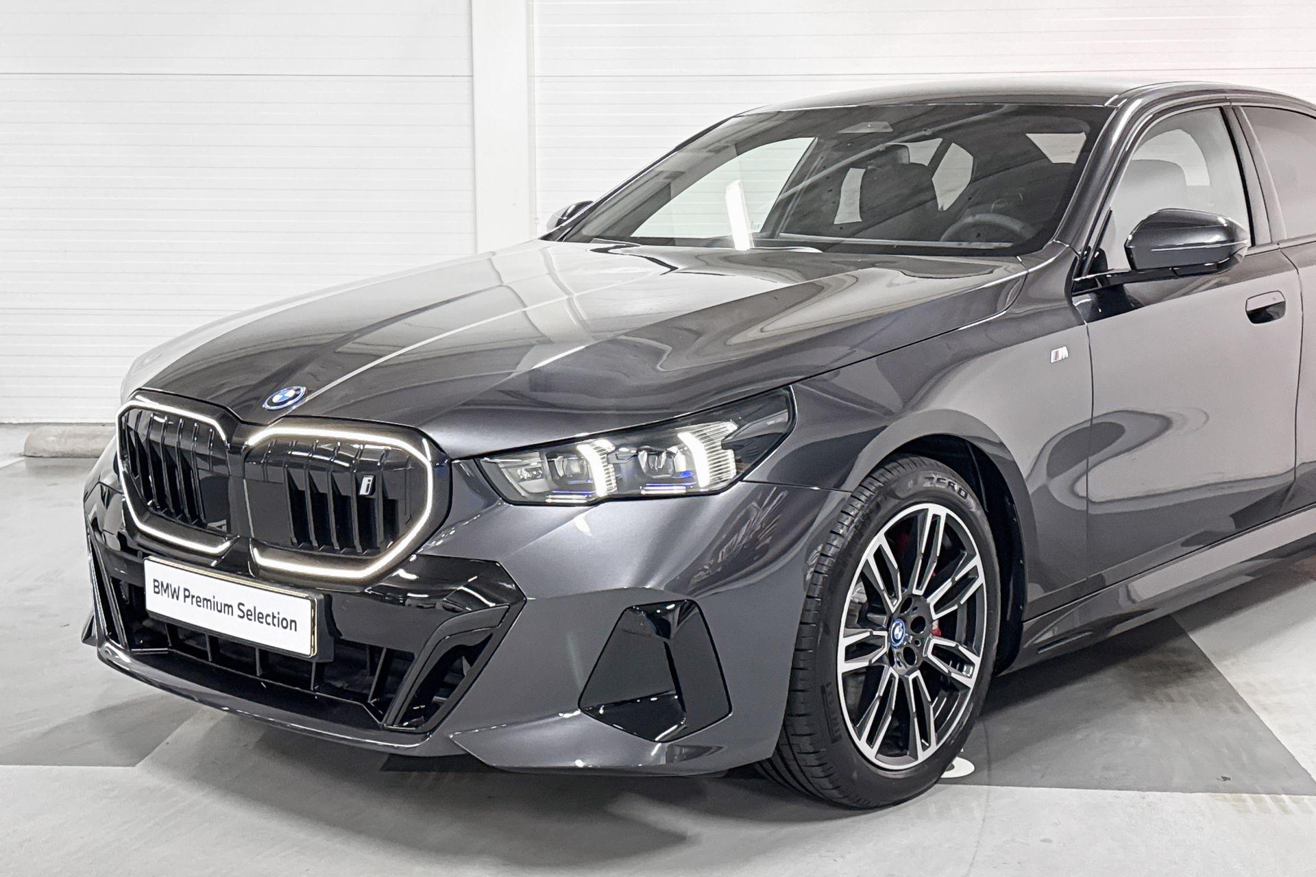 Foto van BMW I5 Edrive40