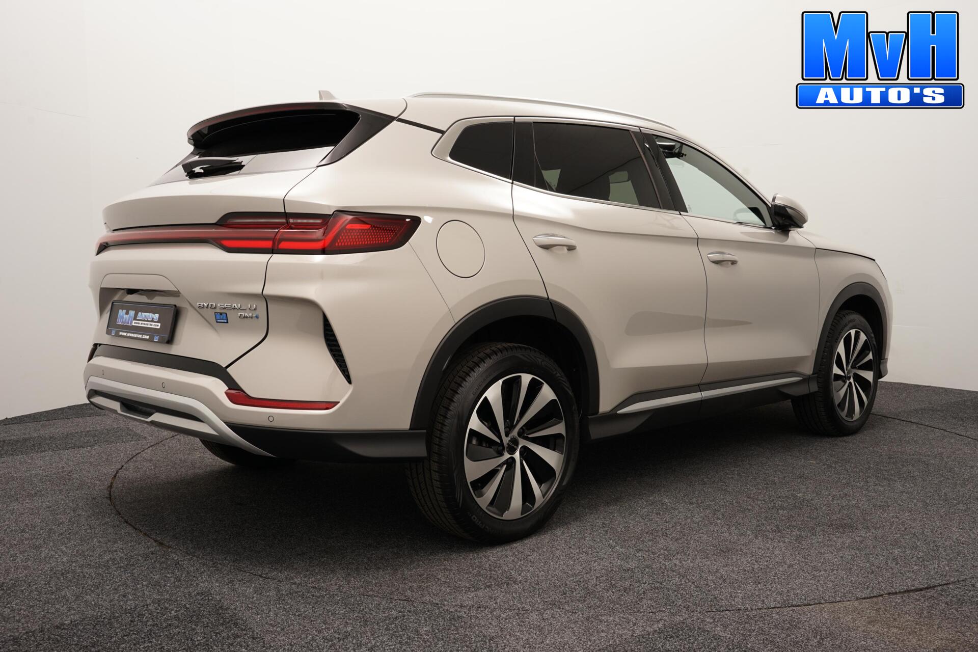 Foto van BYD BYD Seal U Dm-i