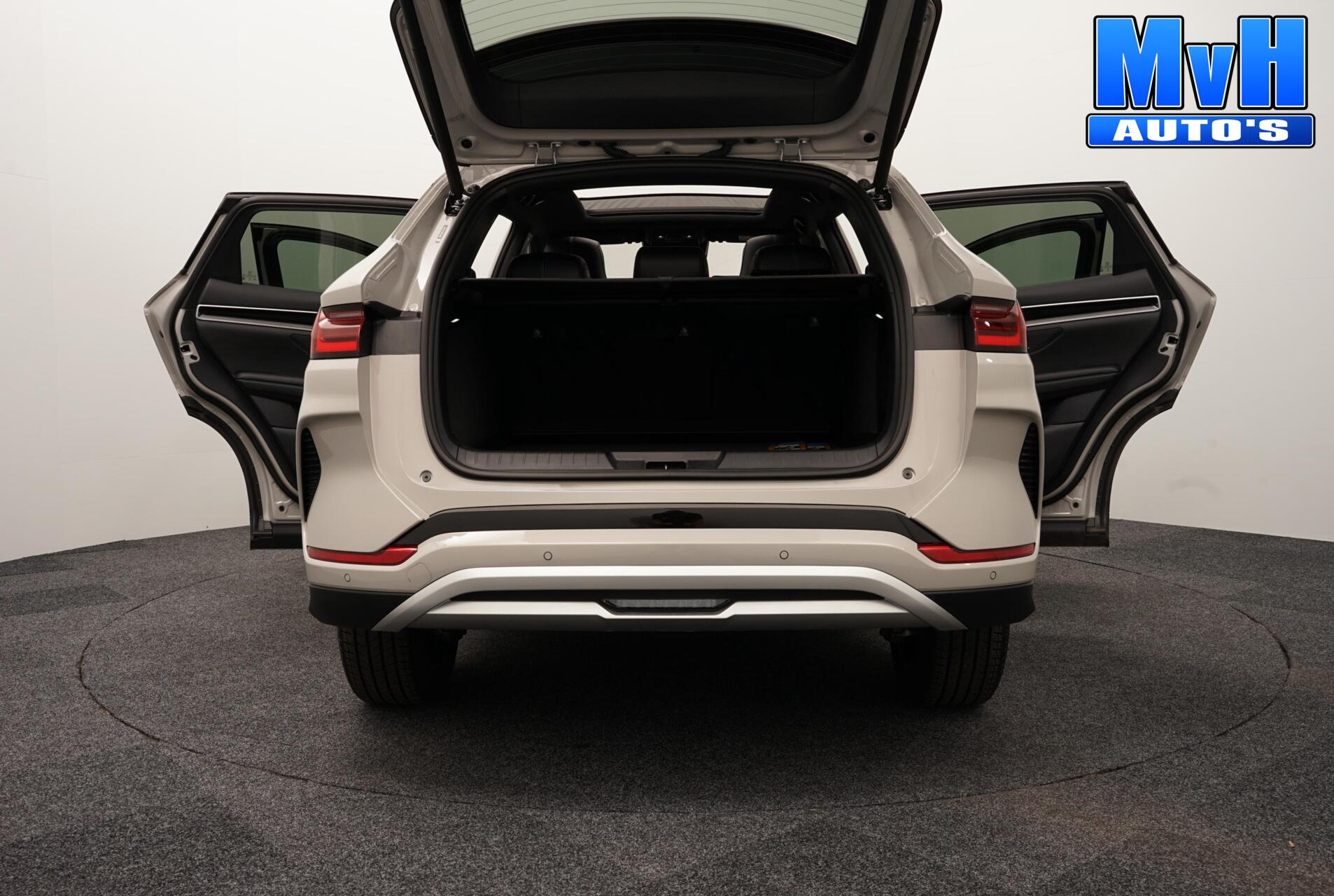 Foto van BYD BYD Seal U Dm-i