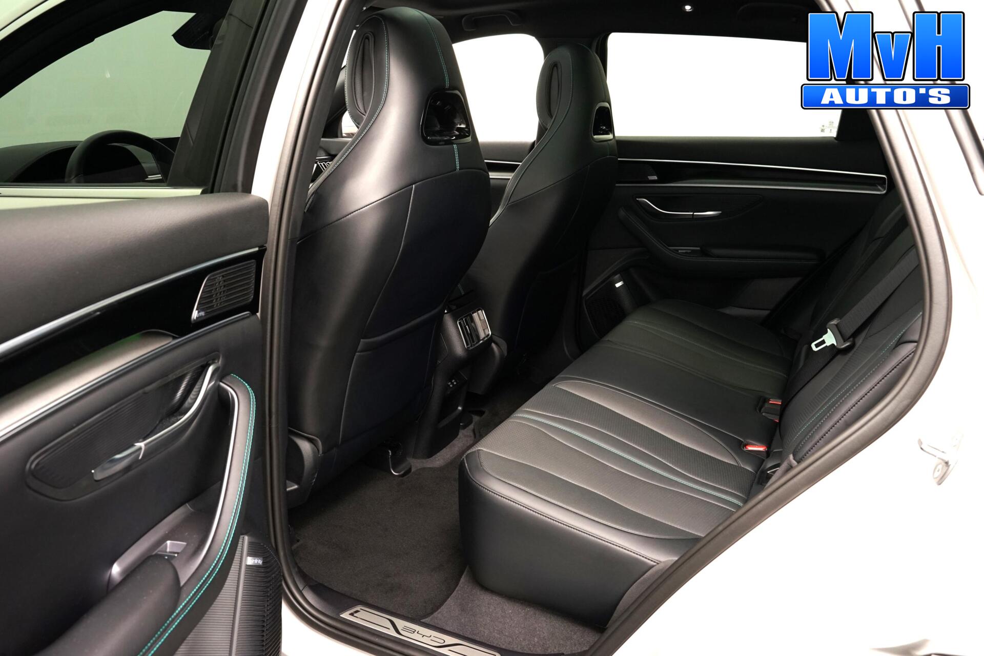 Foto van BYD BYD Seal U Dm-i