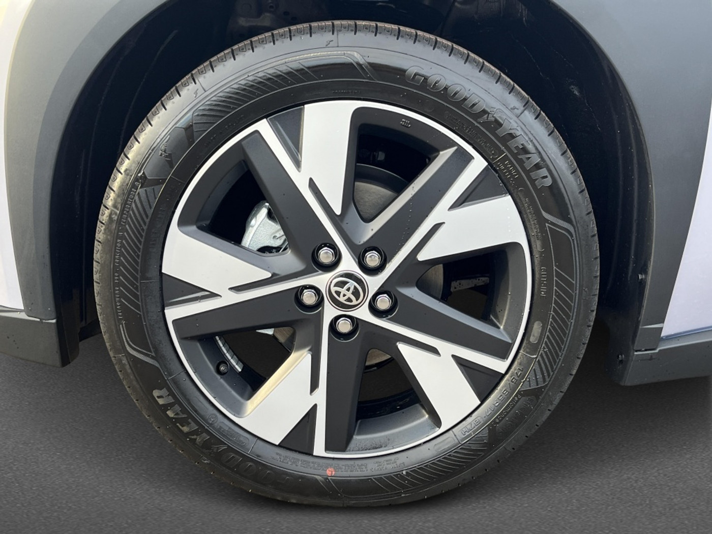 Foto van Lexus Lexus LBX