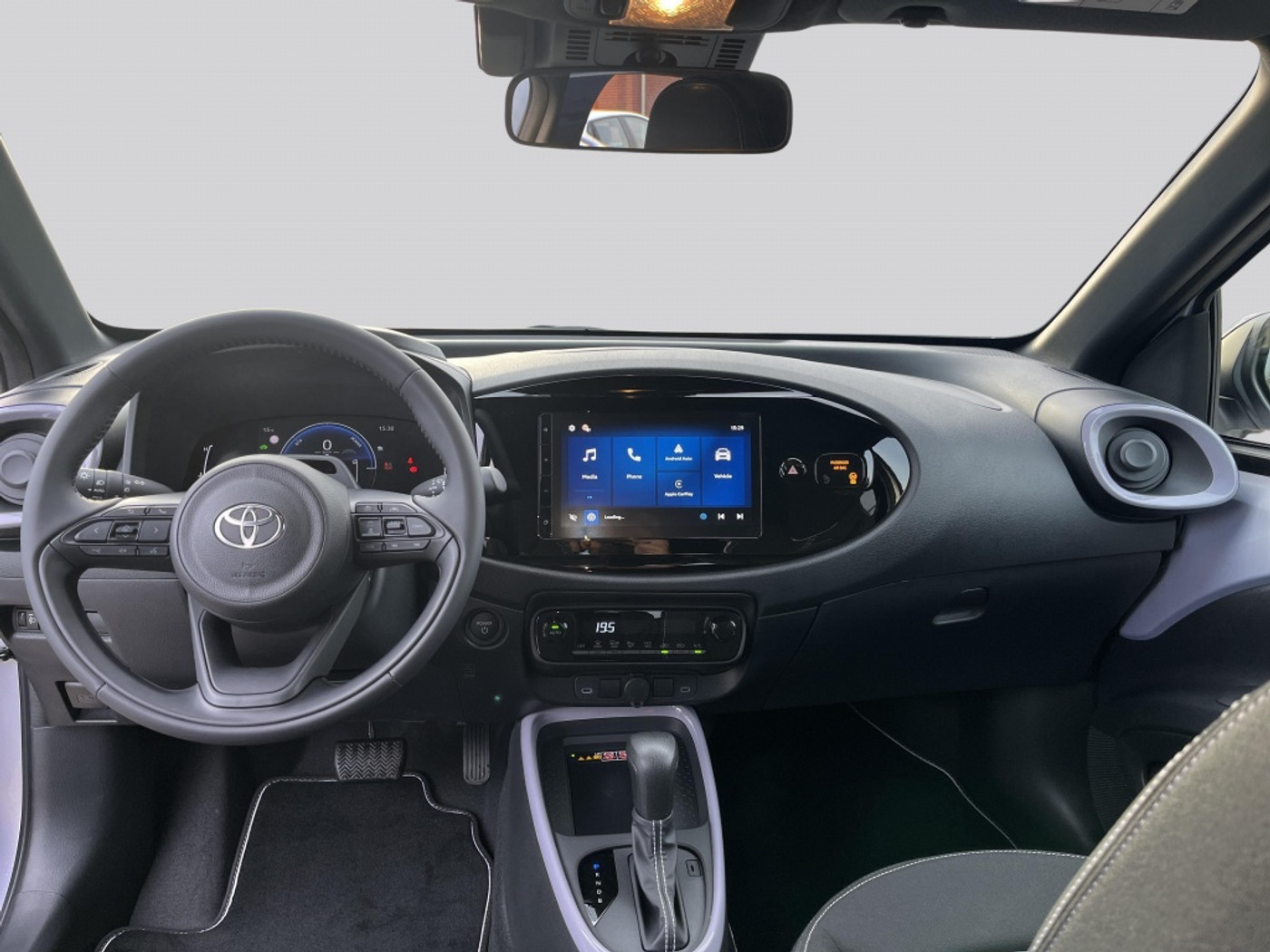 Foto van Lexus Lexus LBX