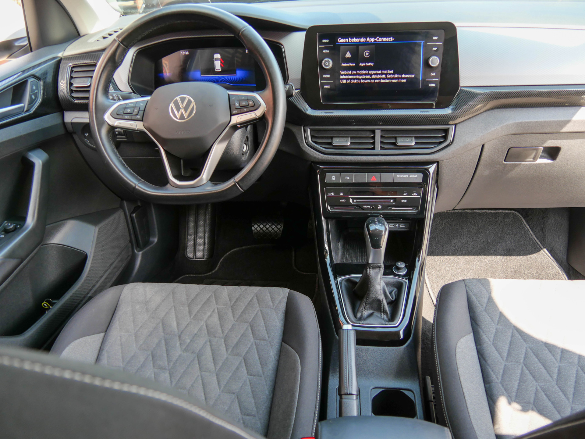 Foto van Volkswagen T-cross