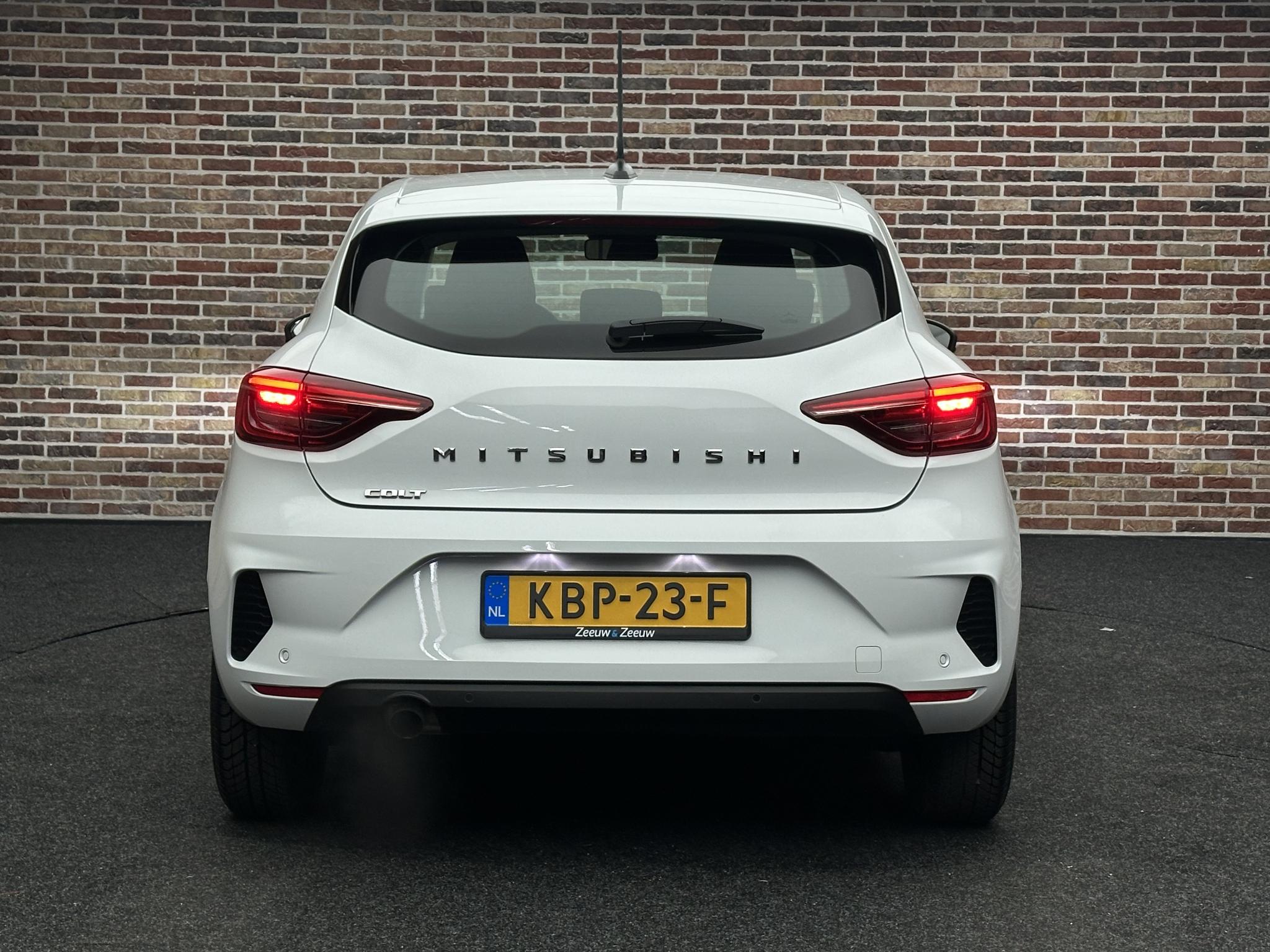 Foto van Mitsubishi Colt