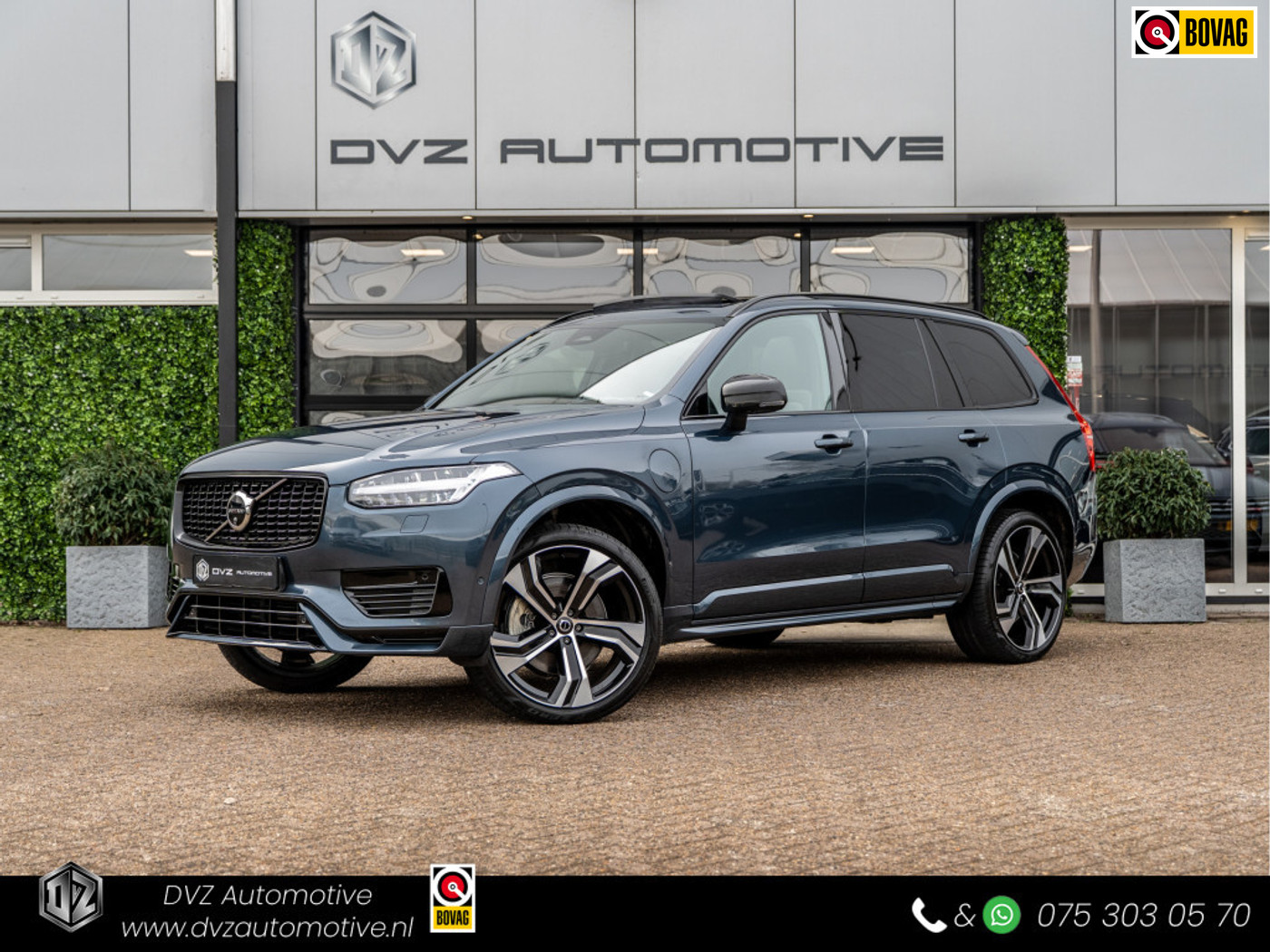 Volvo Xc90 2.0 T8 Recharge AWD Ultimate Dark | Alcantara | HUD | 22" LMV | Trekhaak | BTW 2023 - voorkant