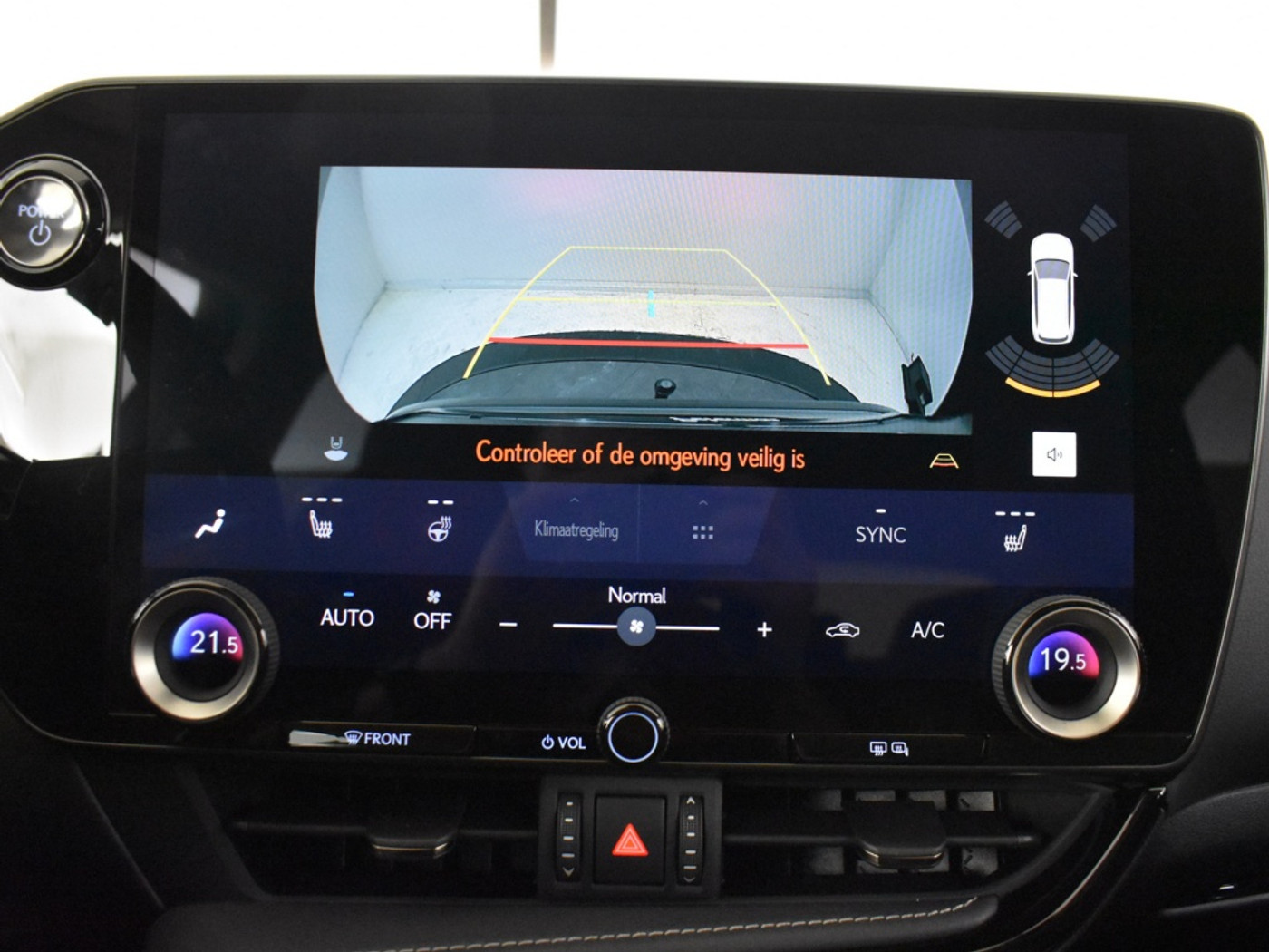 Foto van Lexus Lexus Nx450h+