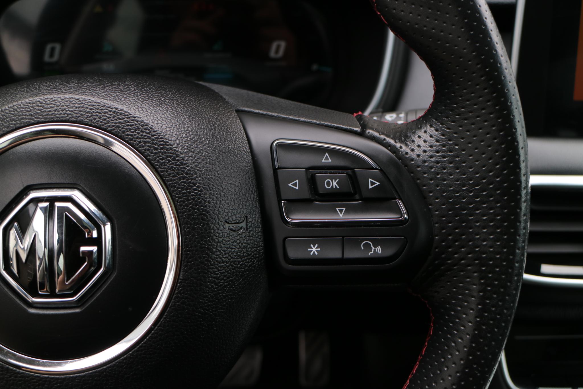 Foto van MG MG Rx6 Plug-in Hybrid