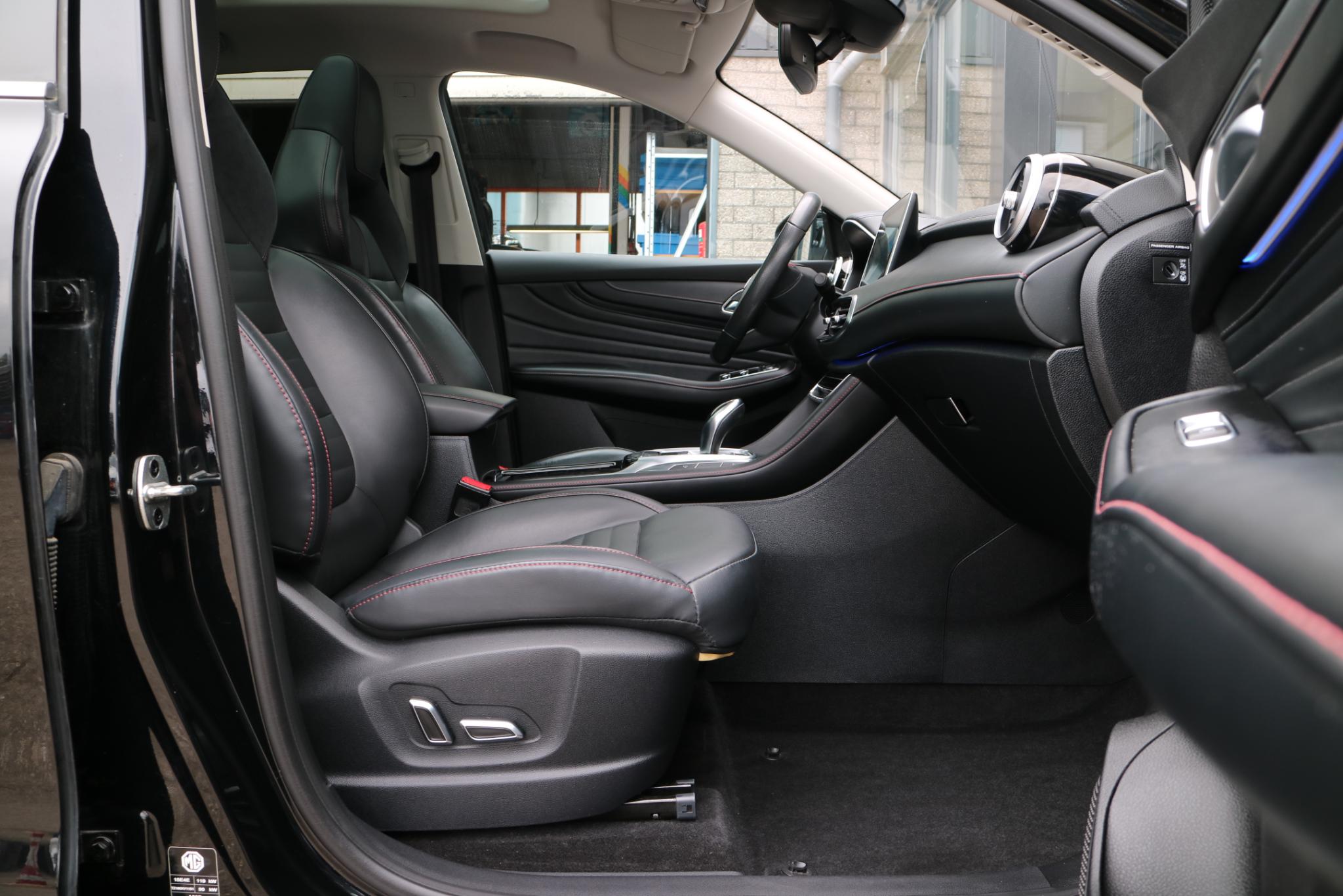 Foto van MG MG Rx6 Plug-in Hybrid