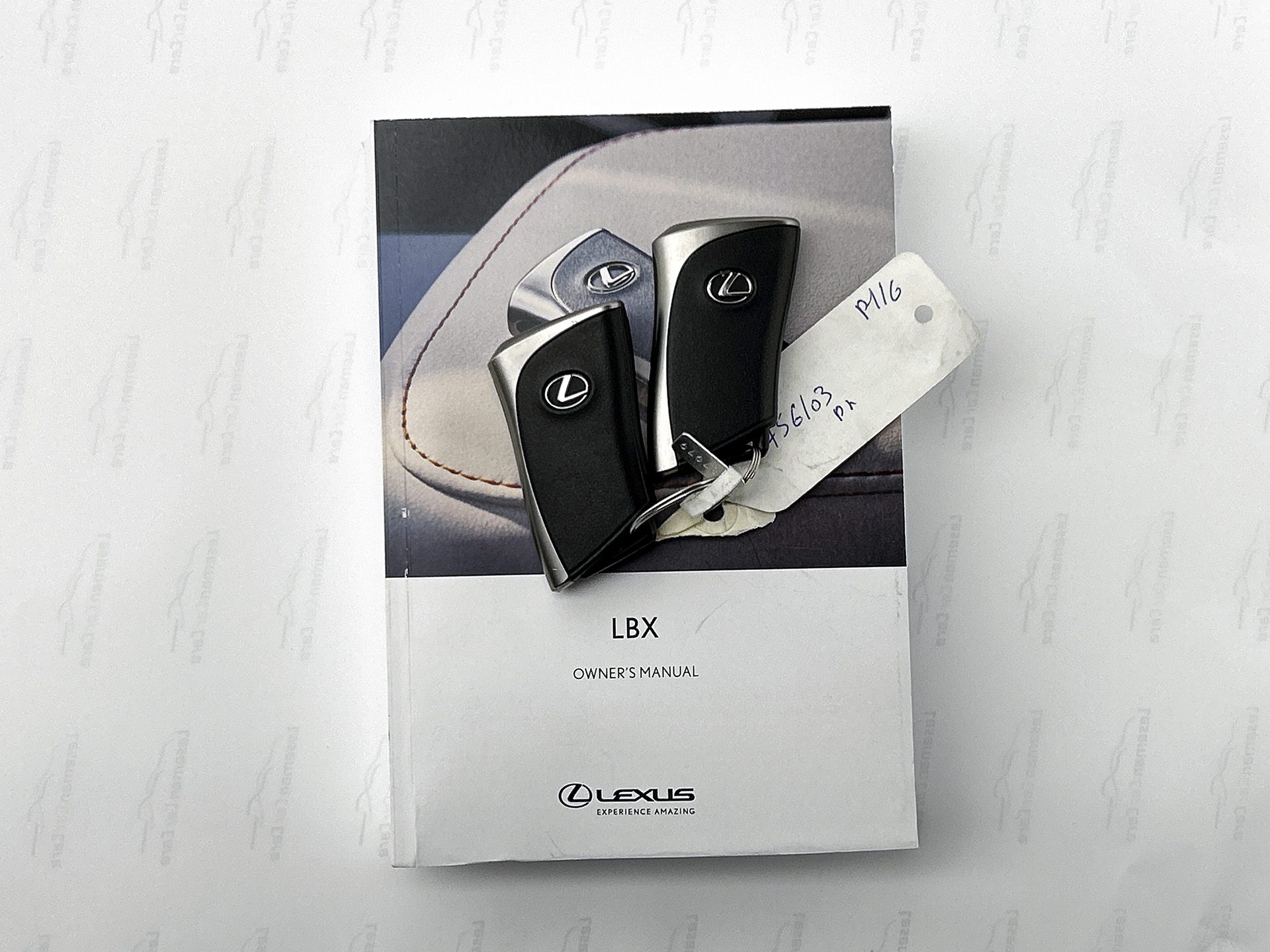 Foto van Lexus Lexus LBX