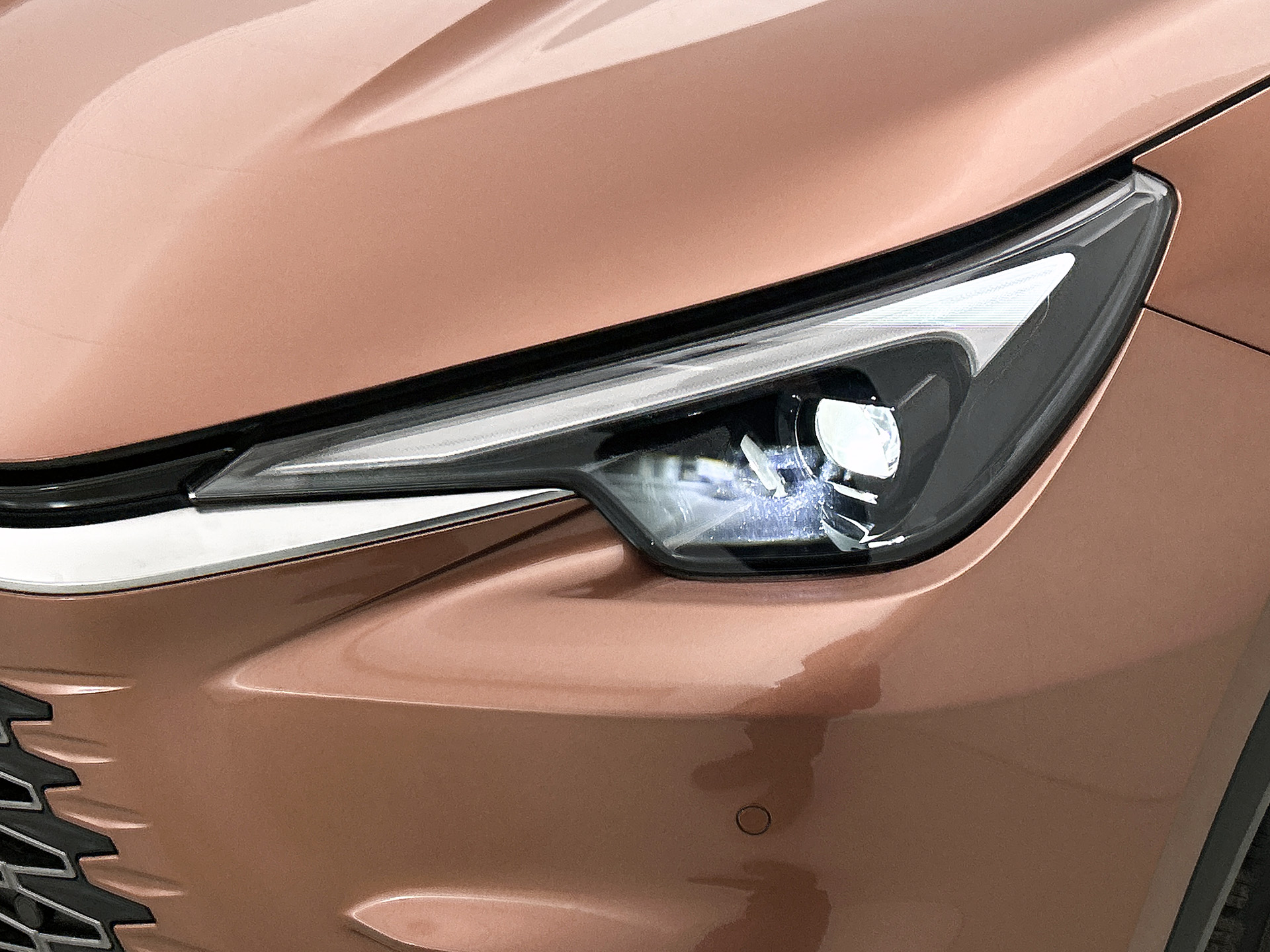 Foto van Lexus Lexus LBX