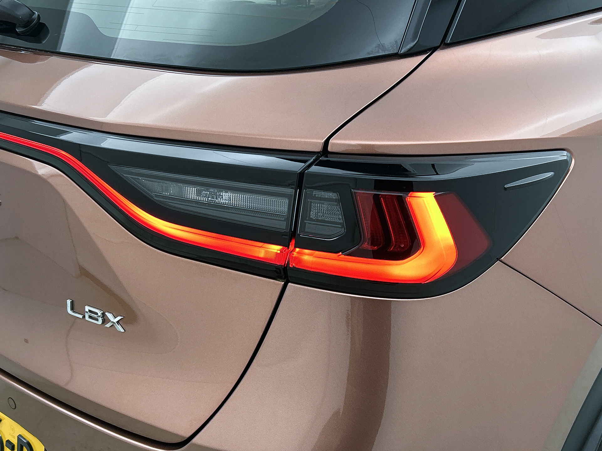 Foto van Lexus Lexus LBX